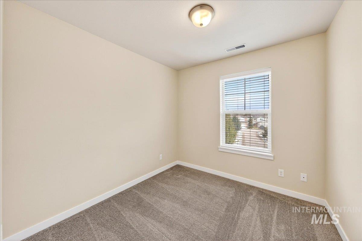 8758 W Pine Valley Ln, Boise, Idaho 83709-0020, 3 Bedrooms, 2.5 Bathrooms, Residential For Sale, Price $343,900,MLS 98976708