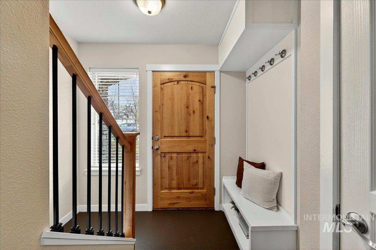 8758 W Pine Valley Ln, Boise, Idaho 83709-0020, 3 Bedrooms, 2.5 Bathrooms, Residential For Sale, Price $343,900,MLS 98976708