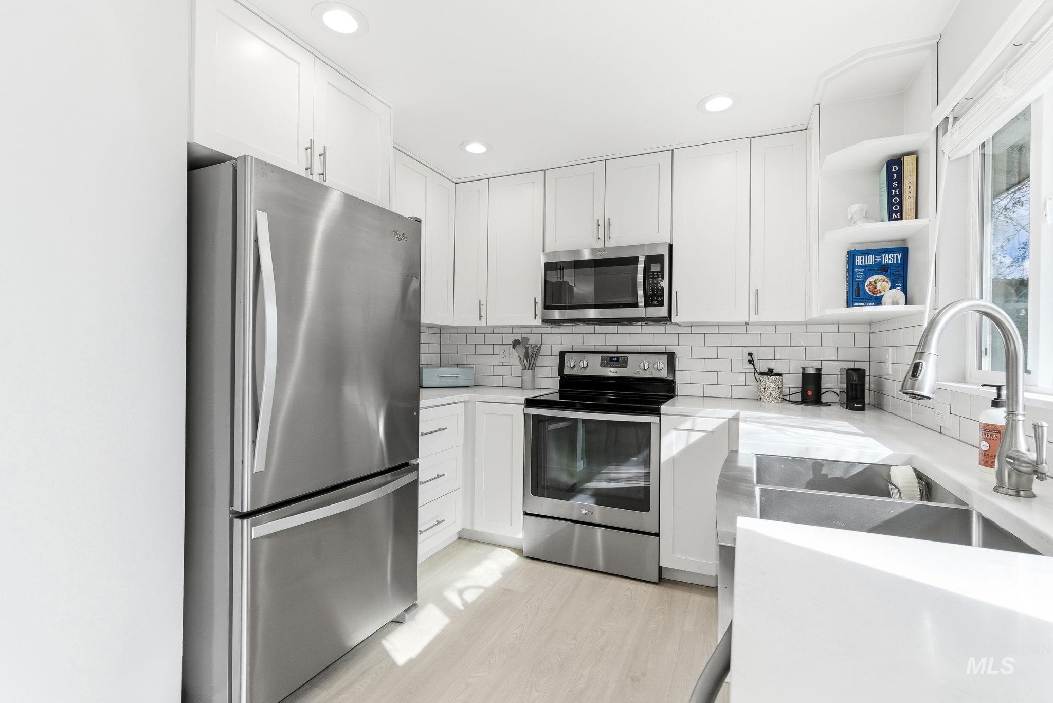 3921 W Taft St., Boise, Idaho 83703, 3 Bedrooms, 2 Bathrooms, Residential For Sale, Price $499,990, 98976710