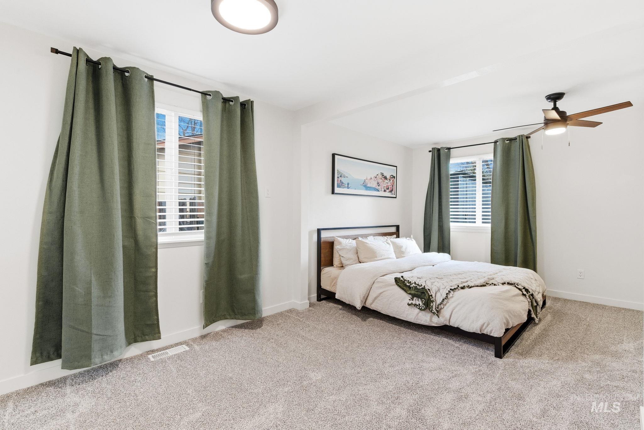 3921 W Taft St., Boise, Idaho 83703, 3 Bedrooms, 2 Bathrooms, Residential For Sale, Price $499,990, 98976710