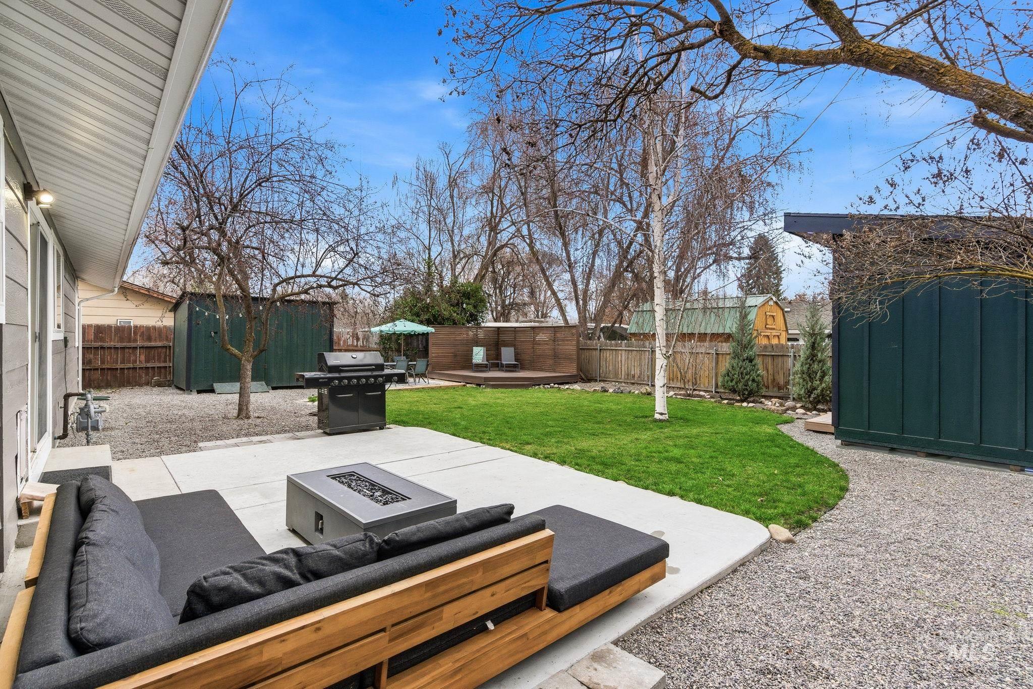 3921 W Taft St., Boise, Idaho 83703, 3 Bedrooms, 2 Bathrooms, Residential For Sale, Price $499,990, 98976710