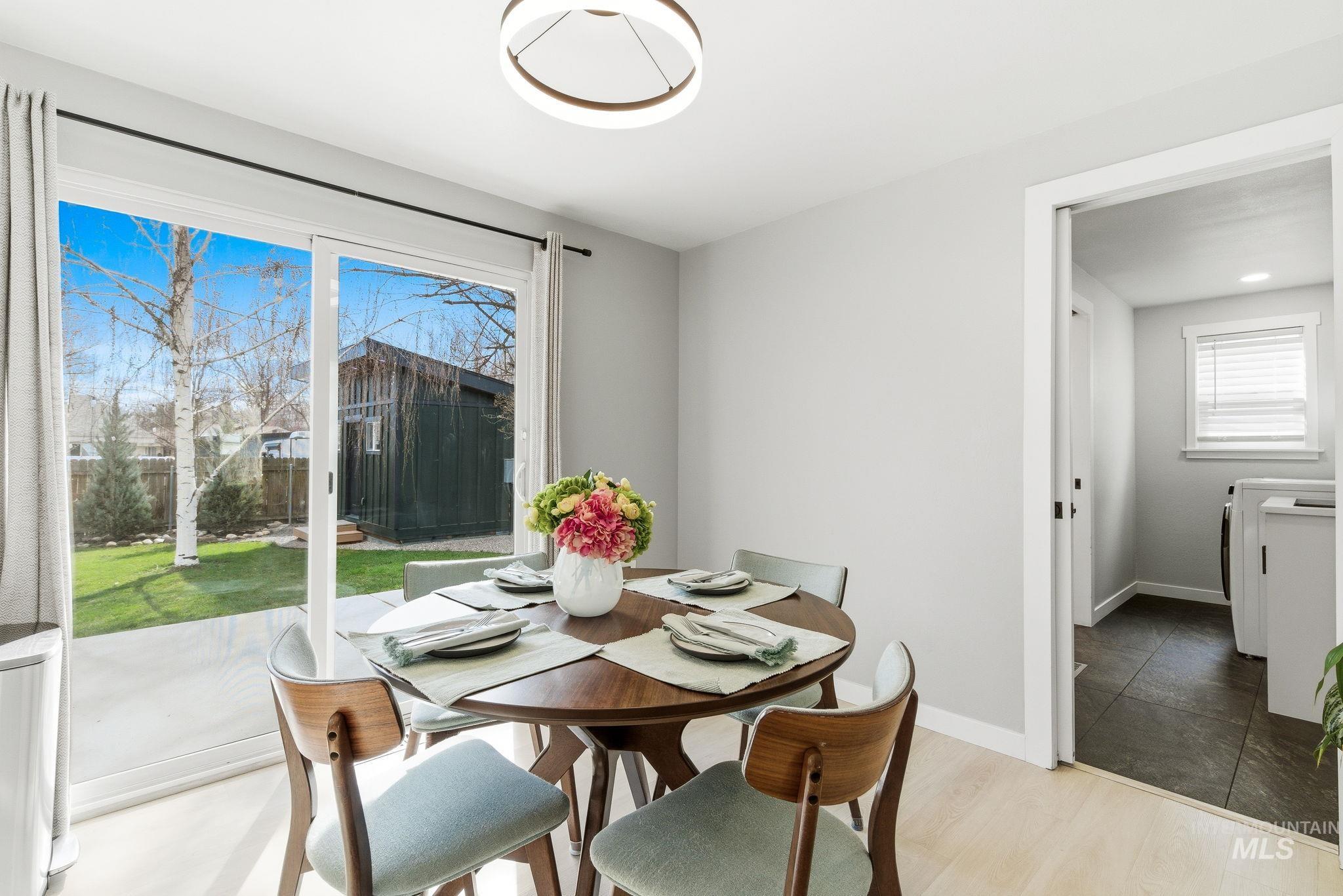 3921 W Taft St., Boise, Idaho 83703, 3 Bedrooms, 2 Bathrooms, Residential For Sale, Price $499,990, 98976710