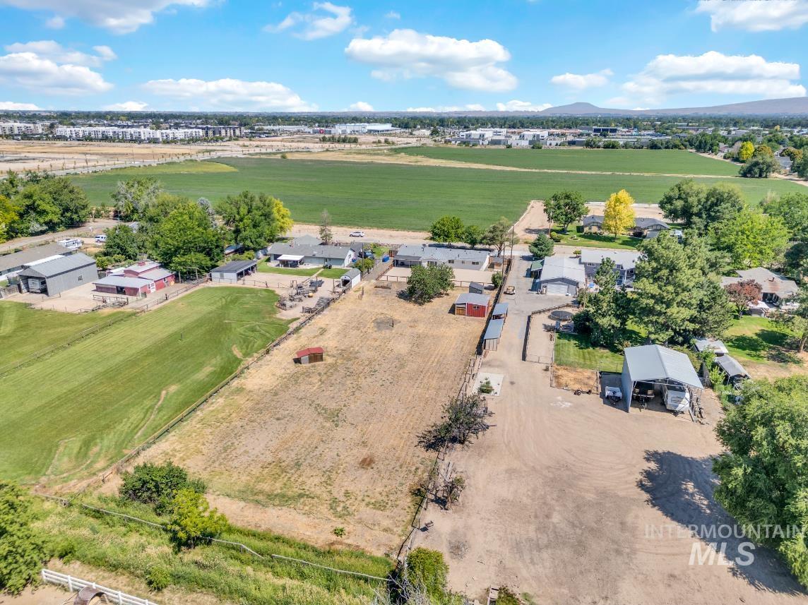 2155 W Waltman St, Meridian, Idaho 83642, 3 Bedrooms, 2 Bathrooms, Residential For Sale, Price $700,000, 98976713