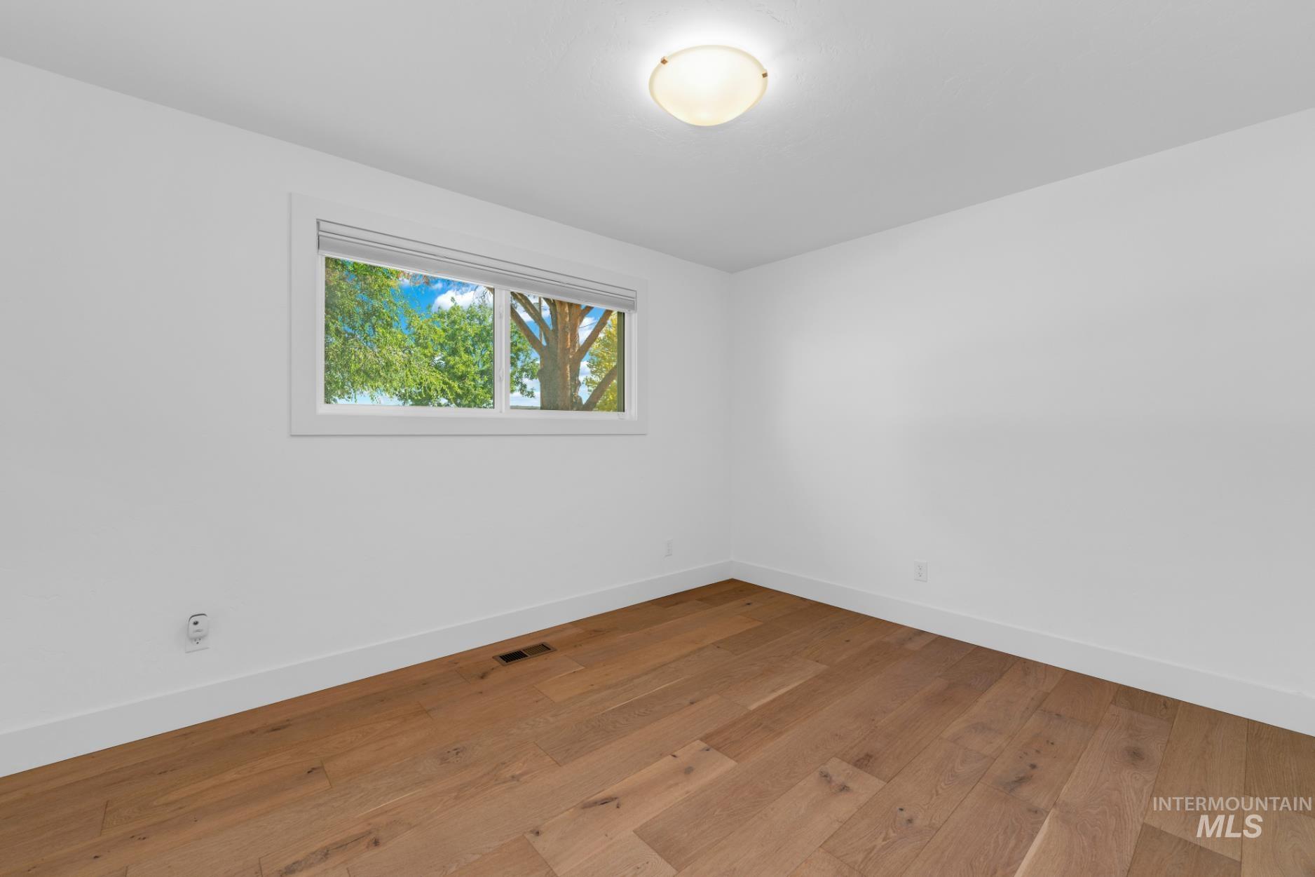 2155 W Waltman St, Meridian, Idaho 83642, 3 Bedrooms, 2 Bathrooms, Residential For Sale, Price $700,000, 98976713