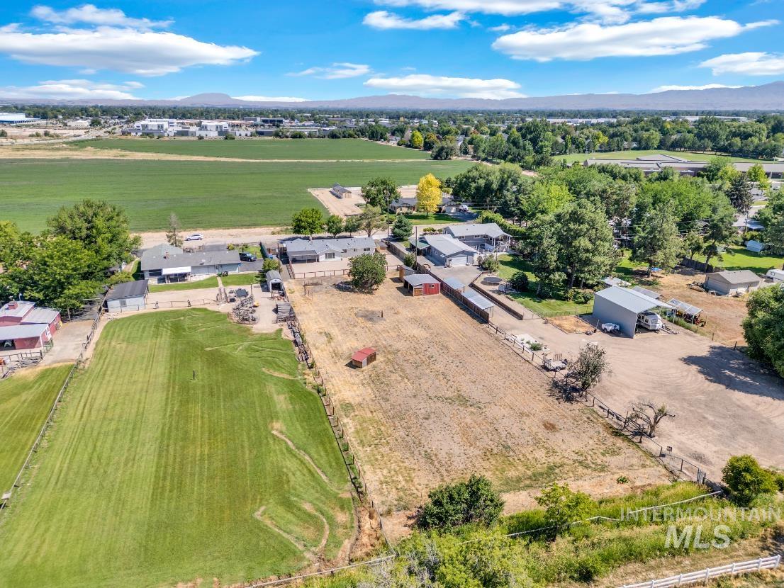 2155 W Waltman St, Meridian, Idaho 83642, 3 Bedrooms, 2 Bathrooms, Residential For Sale, Price $700,000, 98976713