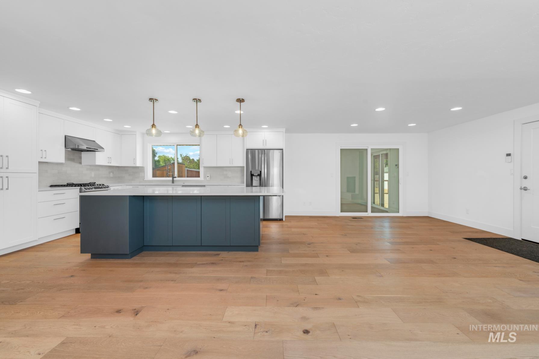 2155 W Waltman St, Meridian, Idaho 83642, 3 Bedrooms, 2 Bathrooms, Residential For Sale, Price $700,000, 98976713