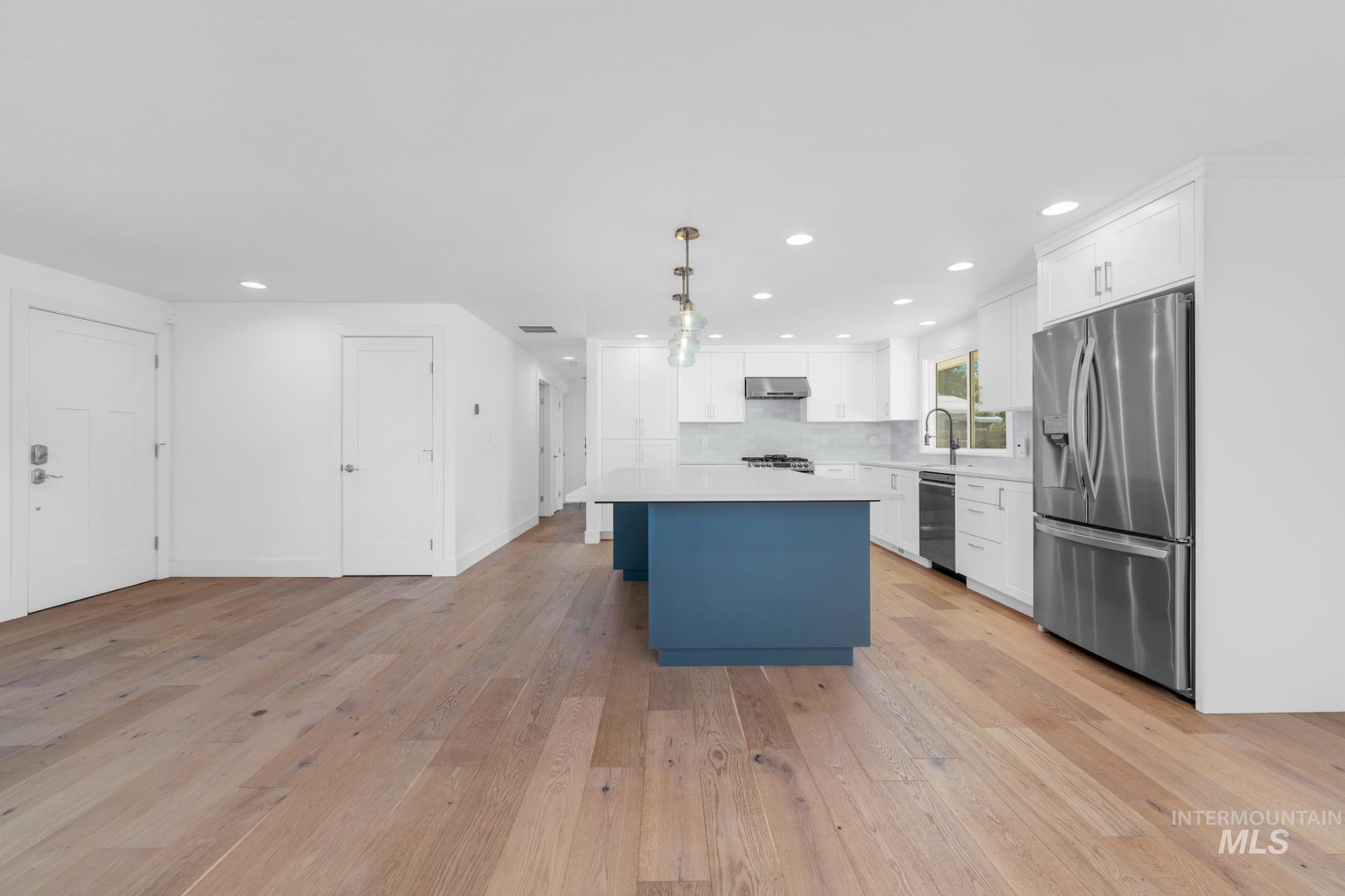 2155 W Waltman St, Meridian, Idaho 83642, 3 Bedrooms, 2 Bathrooms, Residential For Sale, Price $700,000, 98976713