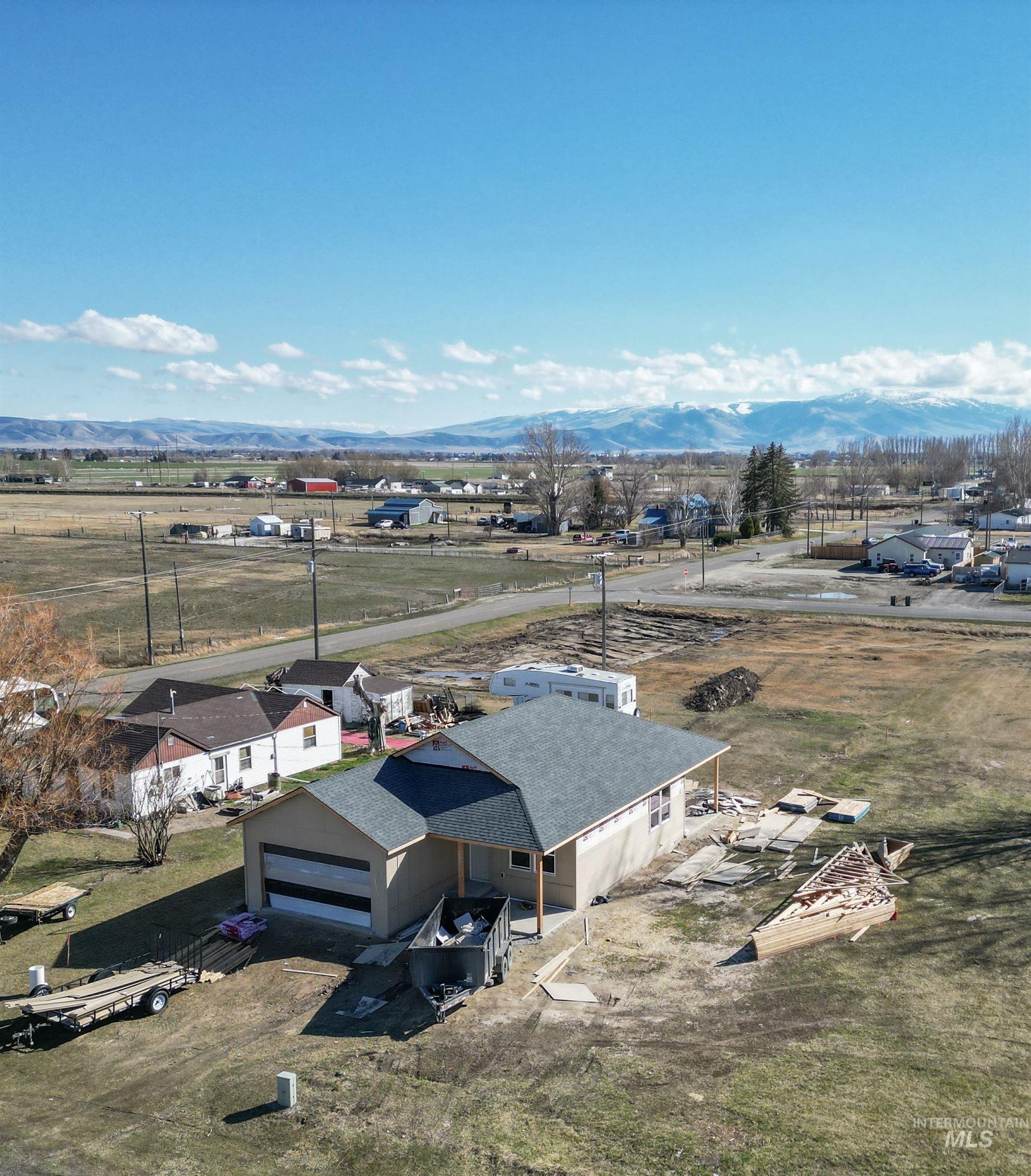 151 18th Street, Heyburn, Idaho 83336, 3 Bedrooms, 2 Bathrooms, Residential For Sale, Price $325,000, 98976715