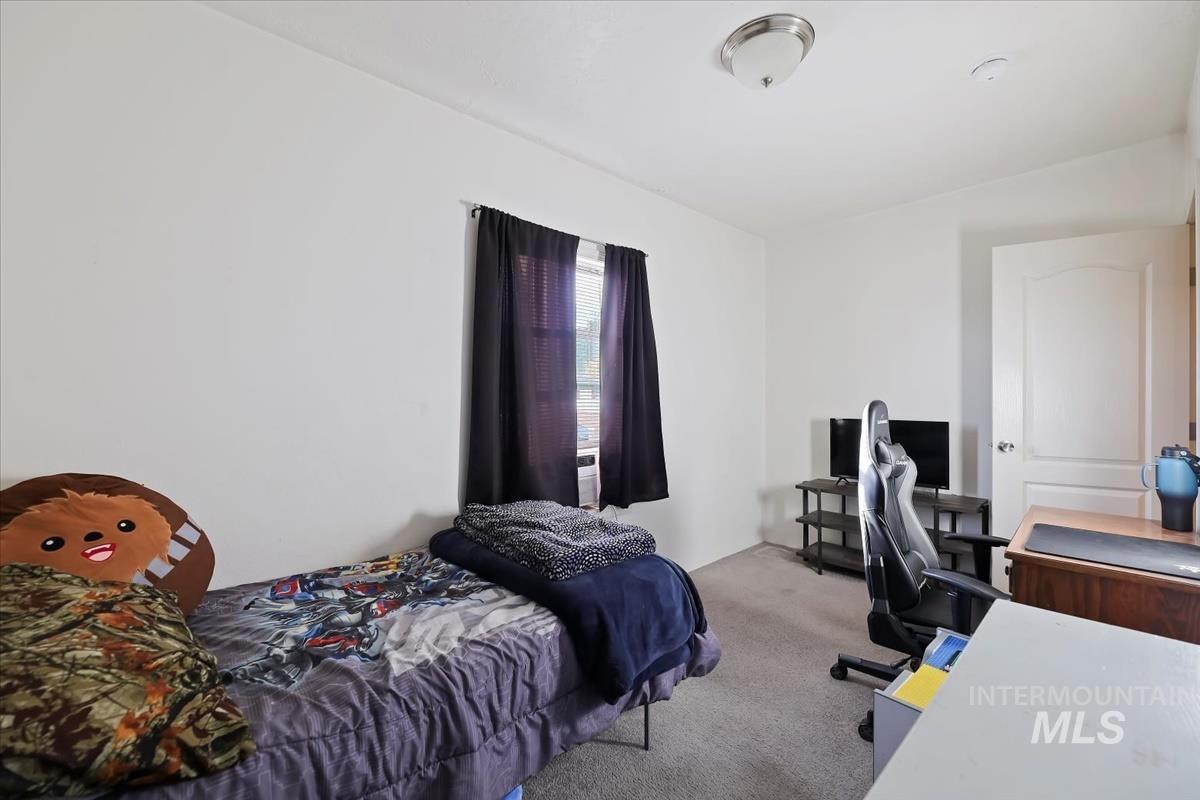 424 W Cherry Ln, Meridian, Idaho 83642, 3 Bedrooms, 2 Bathrooms, Residential For Sale, Price $114,900, 98976717