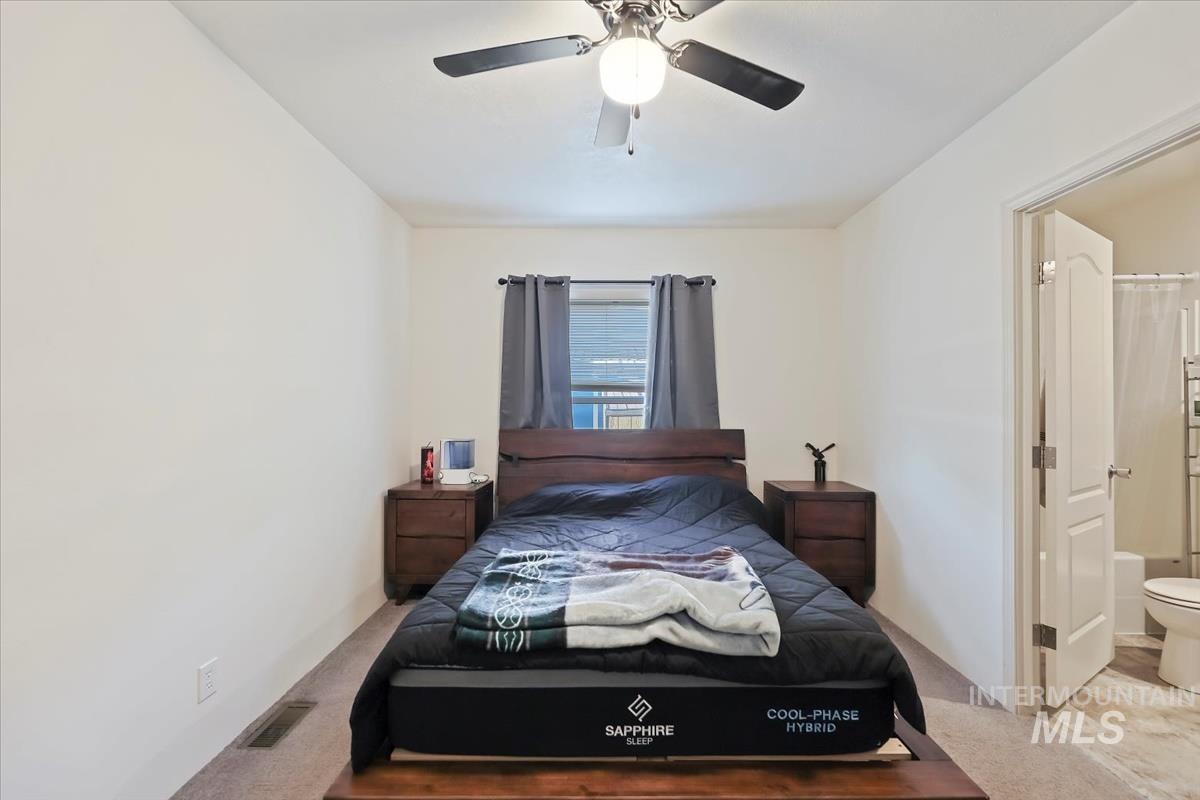 424 W Cherry Ln, Meridian, Idaho 83642, 3 Bedrooms, 2 Bathrooms, Residential For Sale, Price $114,900, 98976717