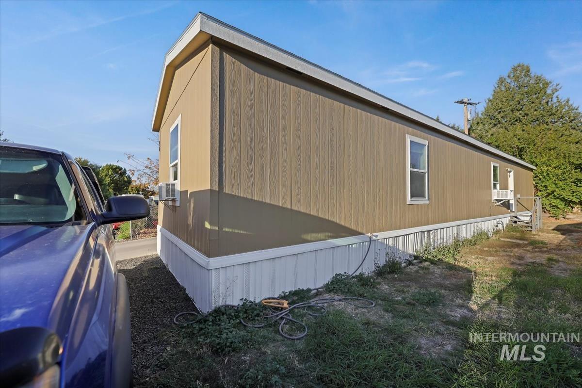 424 W Cherry Ln, Meridian, Idaho 83642, 3 Bedrooms, 2 Bathrooms, Residential For Sale, Price $114,900, 98976717