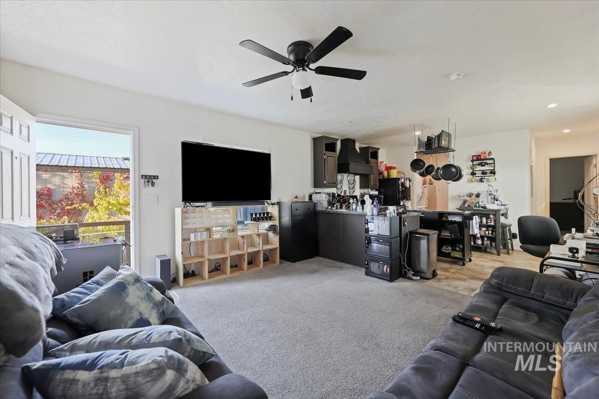 424 W Cherry Ln, Meridian, Idaho 83642, 3 Bedrooms, 2 Bathrooms, Residential For Sale, Price $114,900, 98976717