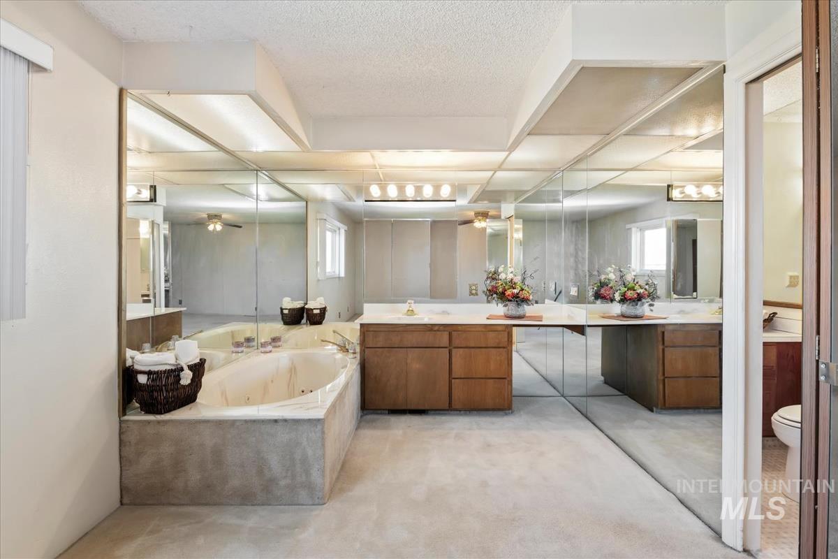 11842 Wilma Ln, Nampa, Idaho 83651, 3 Bedrooms, 2 Bathrooms, Residential For Sale, Price $399,900, 98976719