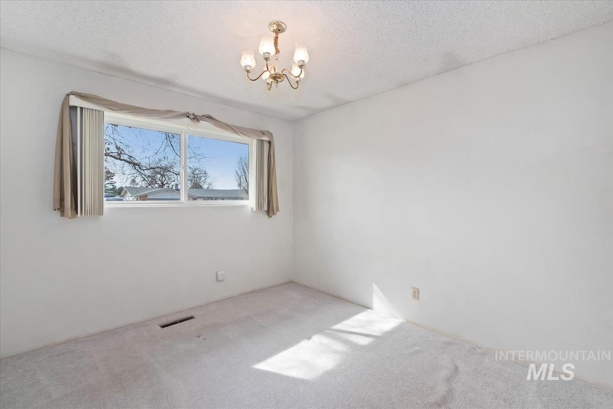 11842 Wilma Ln, Nampa, Idaho 83651, 3 Bedrooms, 2 Bathrooms, Residential For Sale, Price $399,900, 98976719