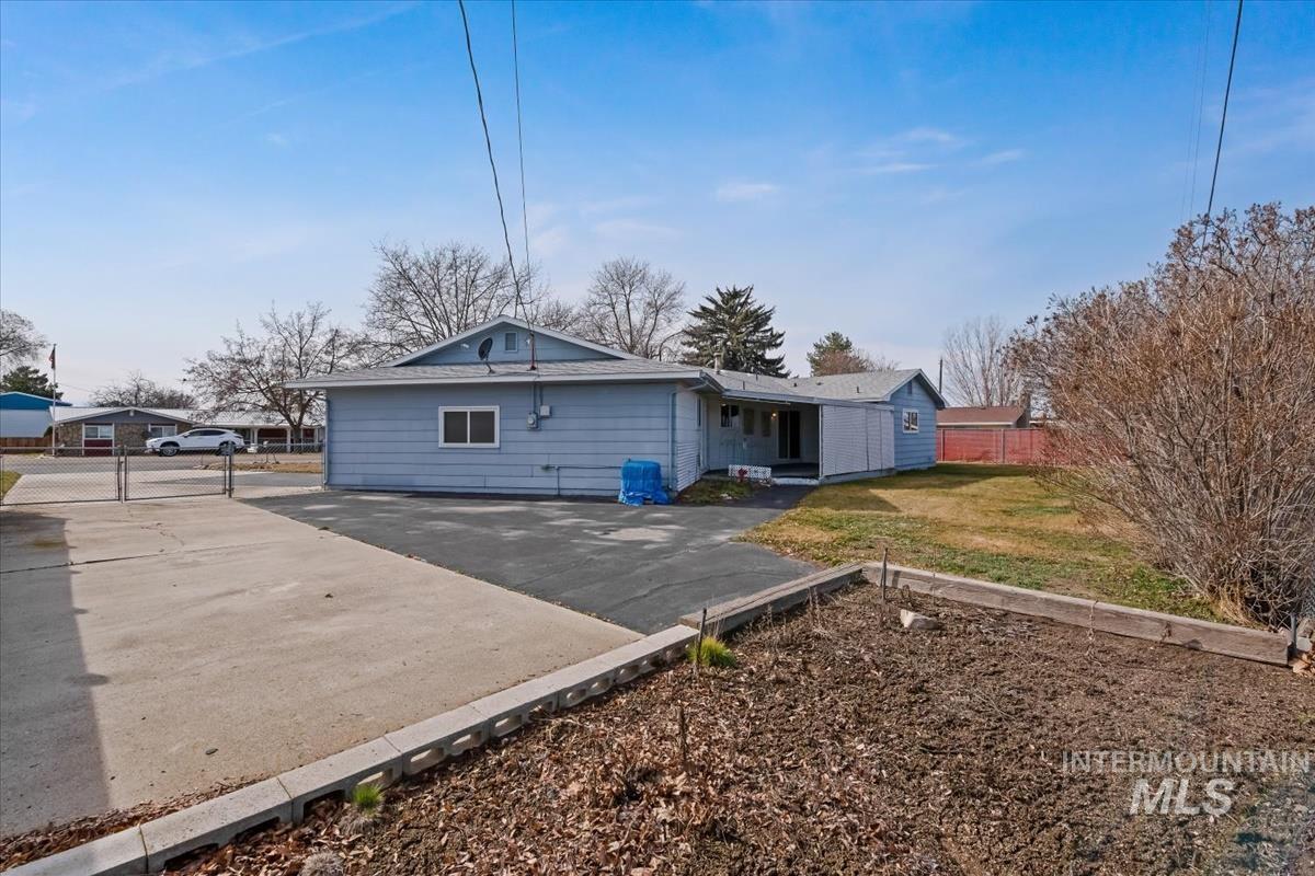 11842 Wilma Ln, Nampa, Idaho 83651, 3 Bedrooms, 2 Bathrooms, Residential For Sale, Price $399,900, 98976719