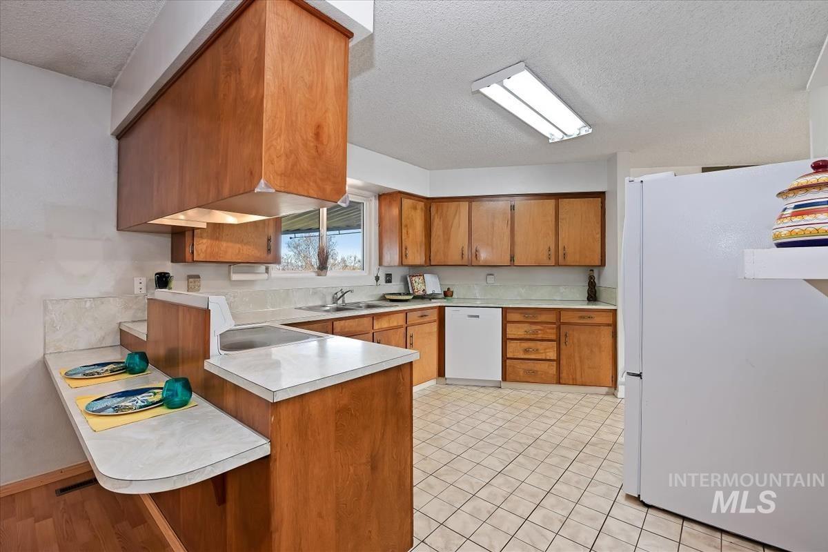 11842 Wilma Ln, Nampa, Idaho 83651, 3 Bedrooms, 2 Bathrooms, Residential For Sale, Price $399,900, 98976719