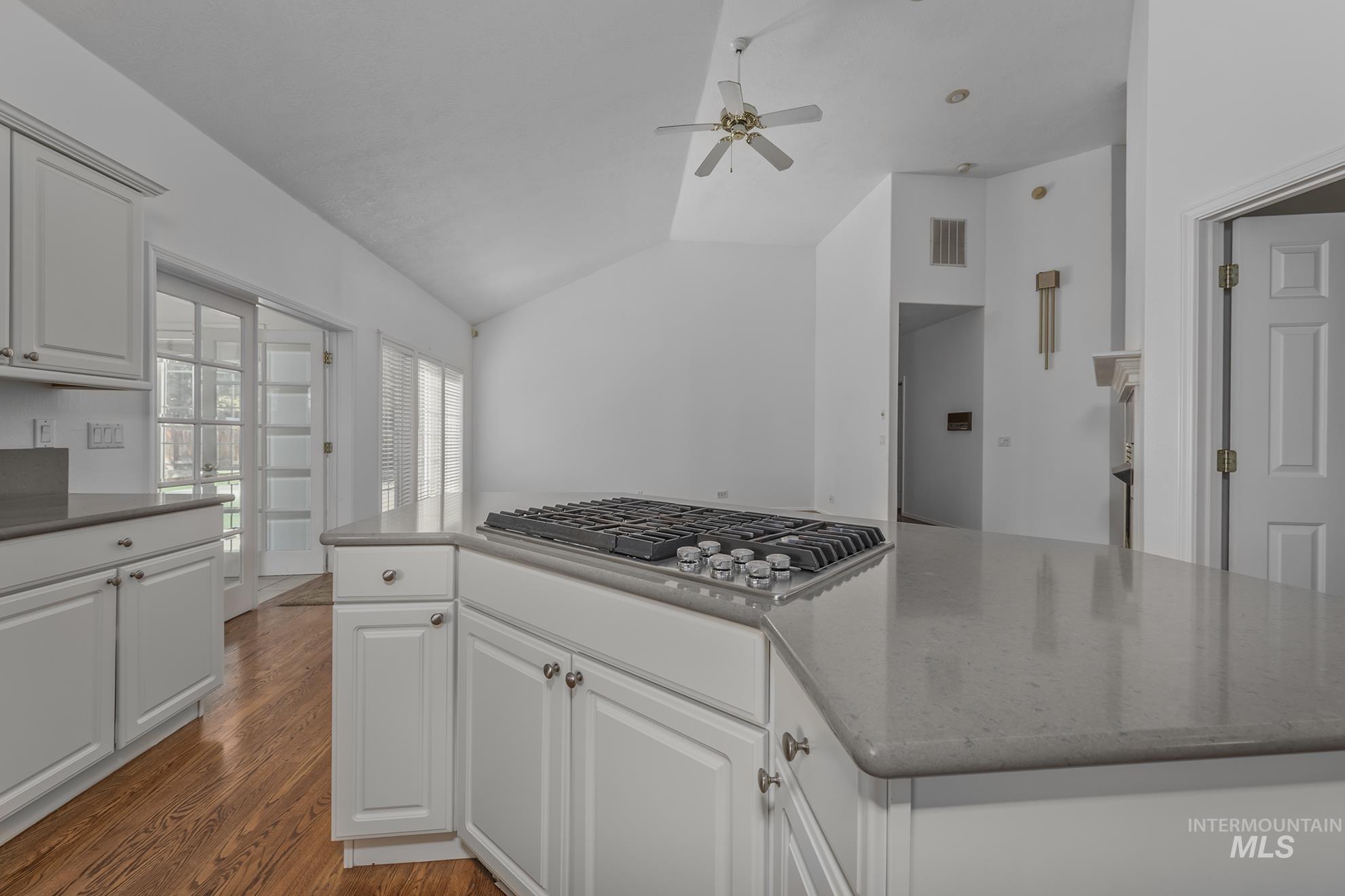 49 NW 19th St, Ontario, Oregon 97914, 4 Bedrooms, 3 Bathrooms, Residential For Sale, Price $475,000, 98976720