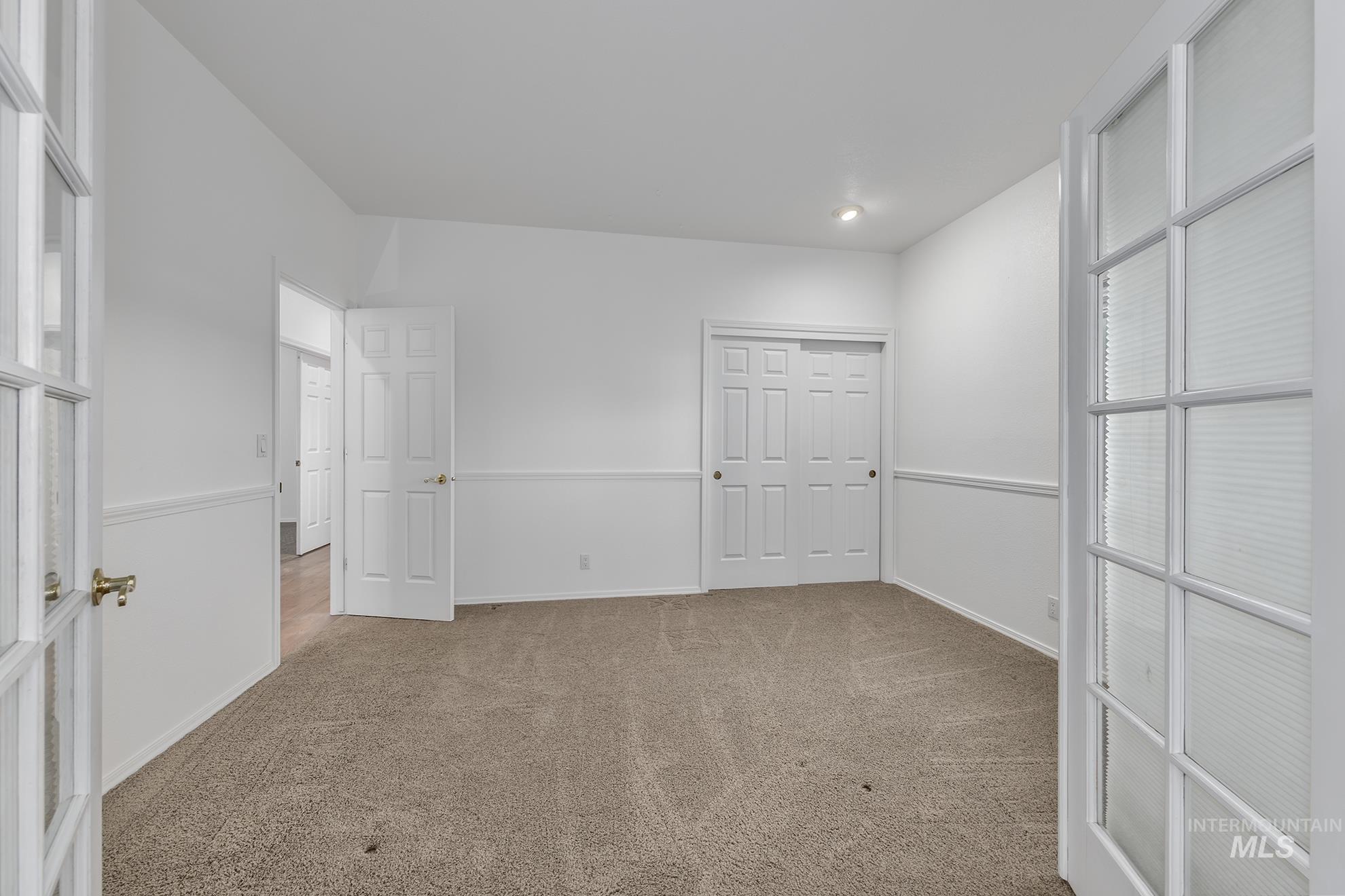 49 NW 19th St, Ontario, Oregon 97914, 4 Bedrooms, 3 Bathrooms, Residential For Sale, Price $475,000, 98976720