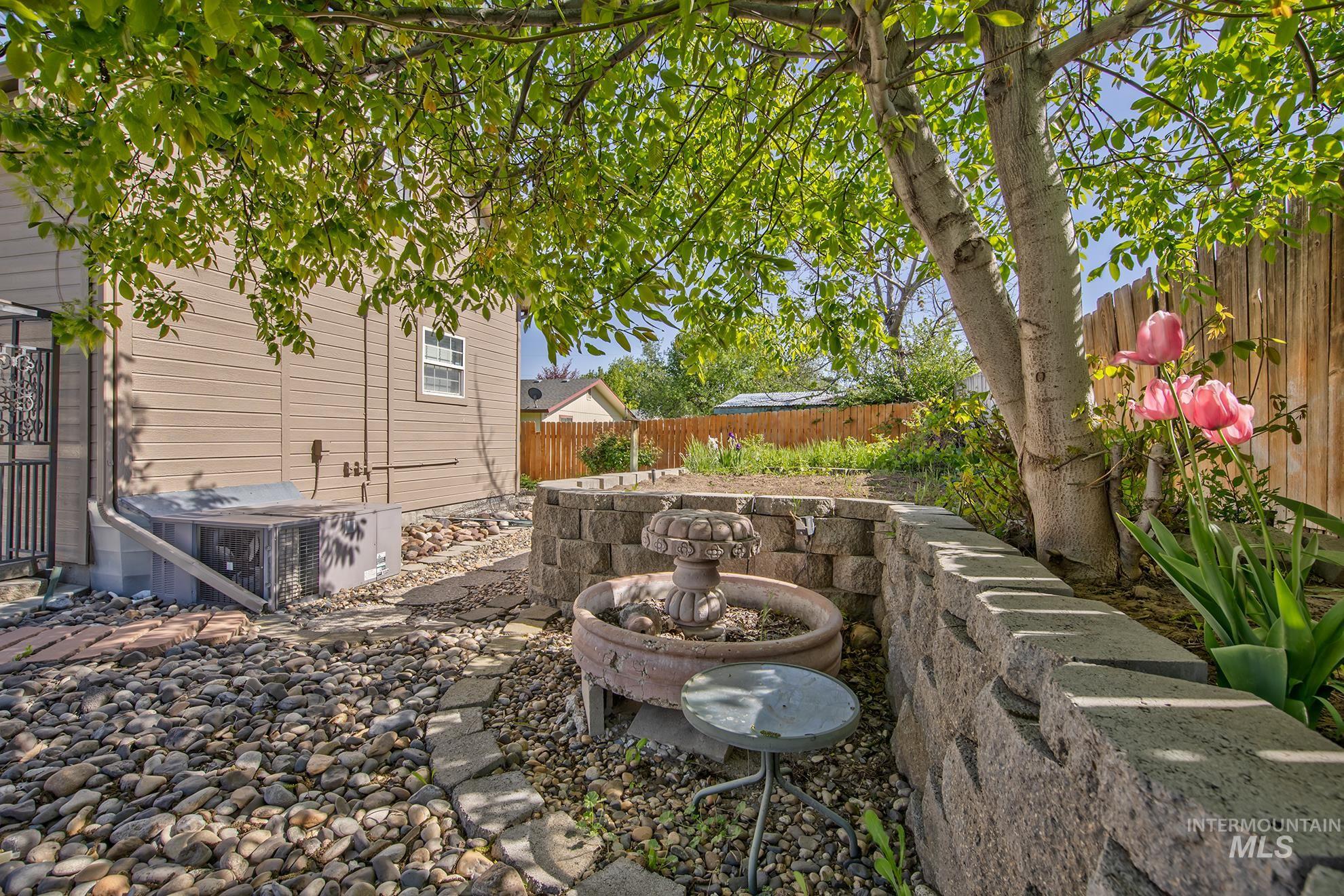 49 NW 19th St, Ontario, Oregon 97914, 4 Bedrooms, 3 Bathrooms, Residential For Sale, Price $475,000, 98976720