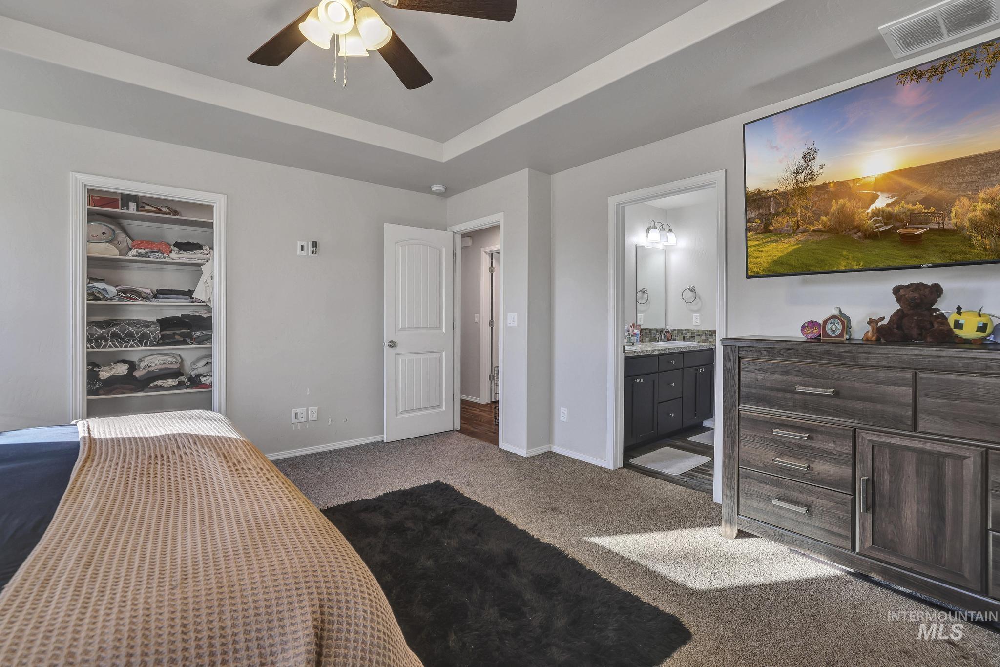 113 Riverview Drive, Shoshone, Idaho 83352, 3 Bedrooms, 2 Bathrooms, Residential For Sale, Price $365,000, 98976721