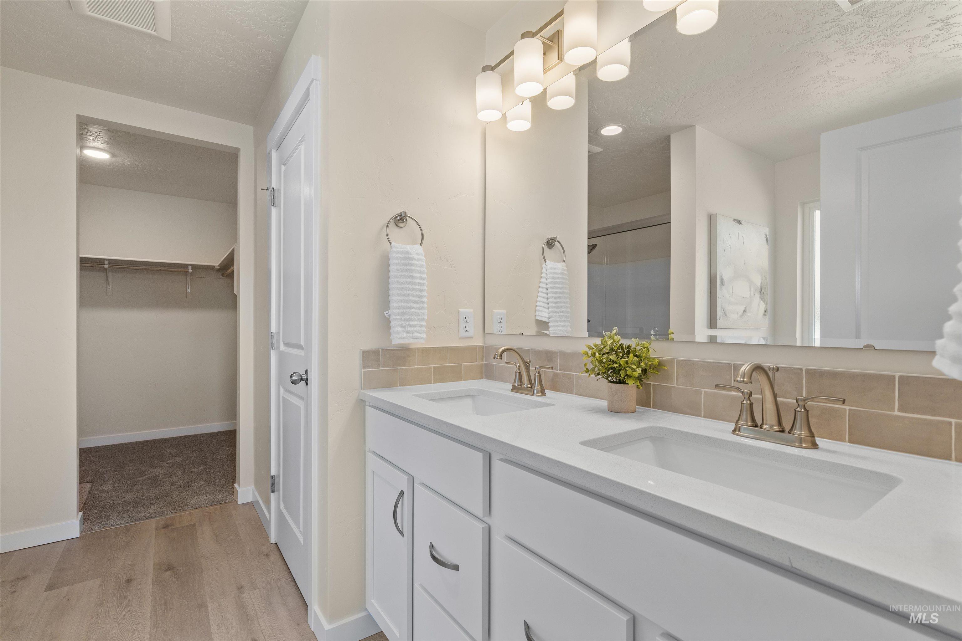 4318 Solitude Way, Caldwell, Idaho 83605, 3 Bedrooms, 2 Bathrooms, Residential For Sale, Price $362,990, 98976722