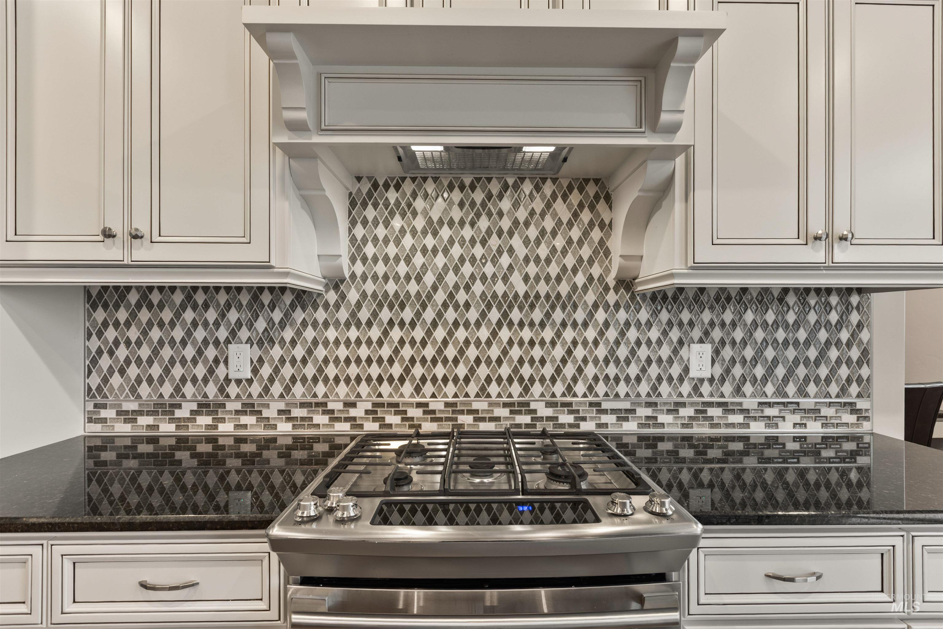 18018 N Streams Edge Way, Boise, Idaho 83714, 5 Bedrooms, 4 Bathrooms, Residential For Sale, Price $849,000, 98976723