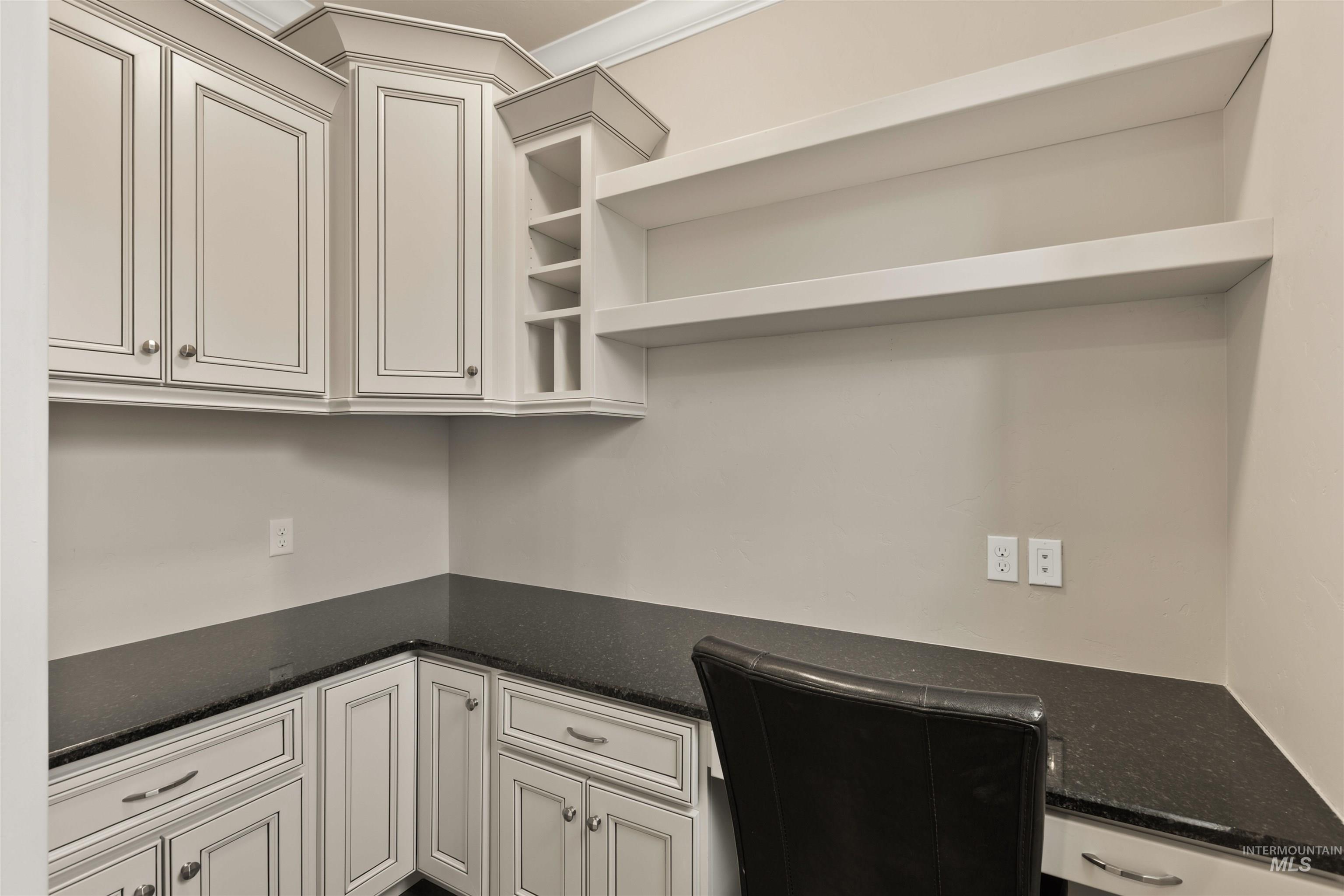 18018 N Streams Edge Way, Boise, Idaho 83714, 5 Bedrooms, 4 Bathrooms, Residential For Sale, Price $849,000, 98976723