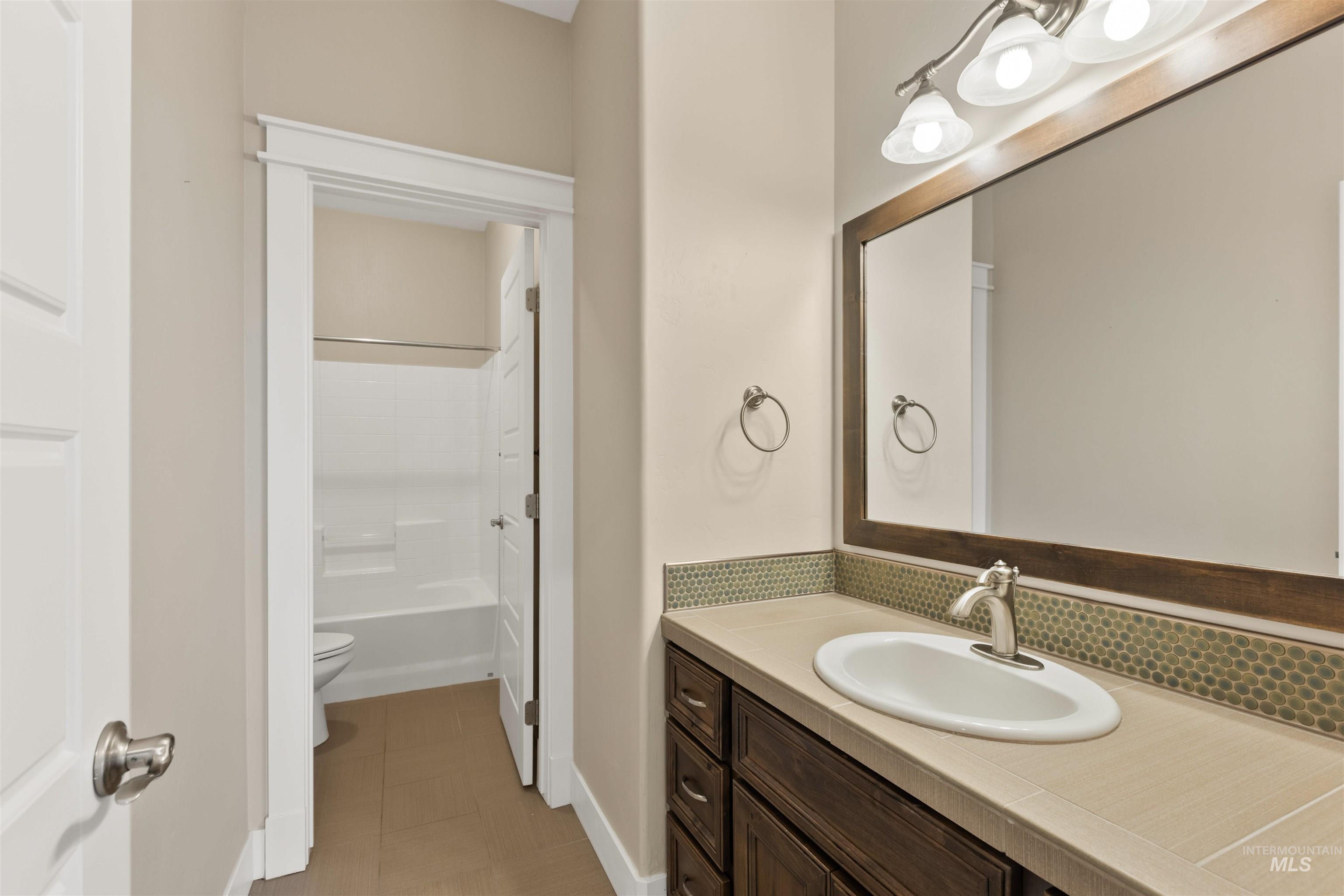 18018 N Streams Edge Way, Boise, Idaho 83714, 5 Bedrooms, 4 Bathrooms, Residential For Sale, Price $849,000, 98976723