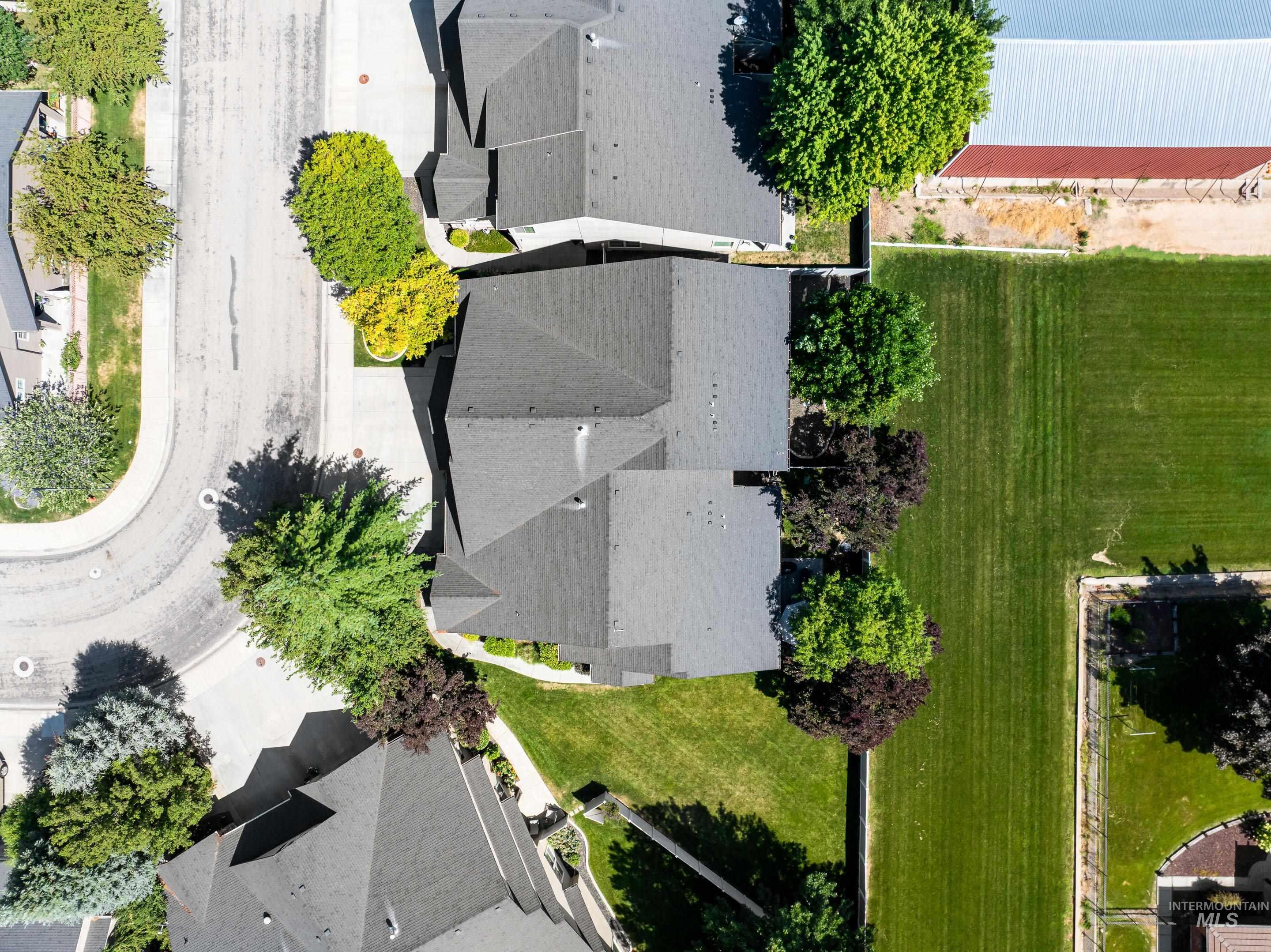 3286 N Gaviola Ave, Meridian, Idaho 83646, 3 Bedrooms, 2.5 Bathrooms, Residential For Sale, Price $494,900,MLS 98976726