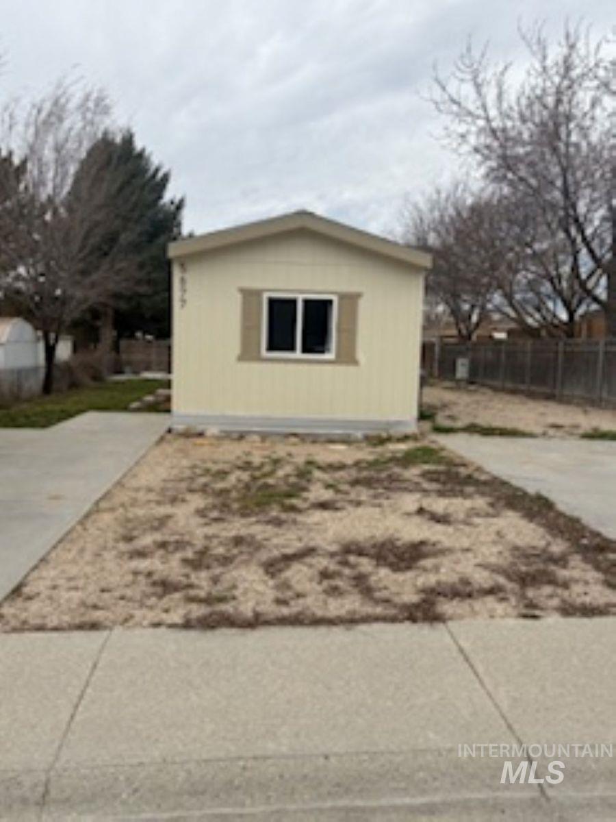 5677 E Woodcross Dr, Boise, Idaho 83716, 1 Bedroom, 1 Bathroom, Residential For Sale, Price $65,000, 98976727