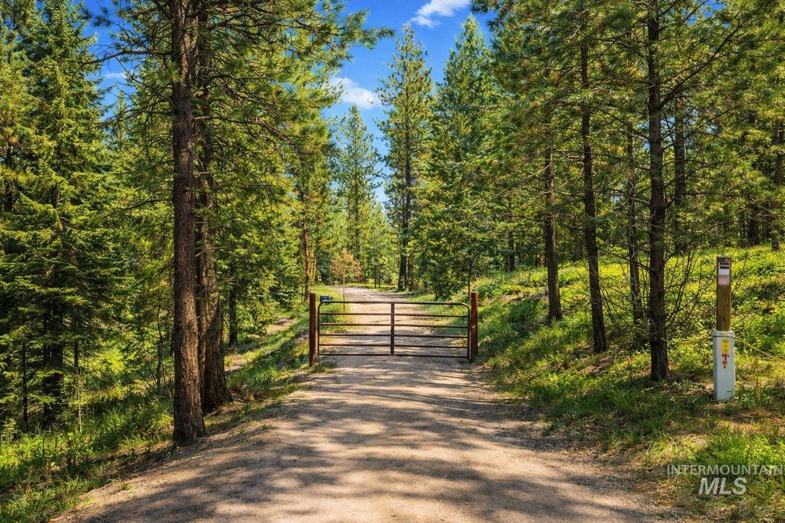 34 Silver Cloud Rd, Cascade, Idaho 83611, Land For Sale, Price $274,900,MLS 98976729