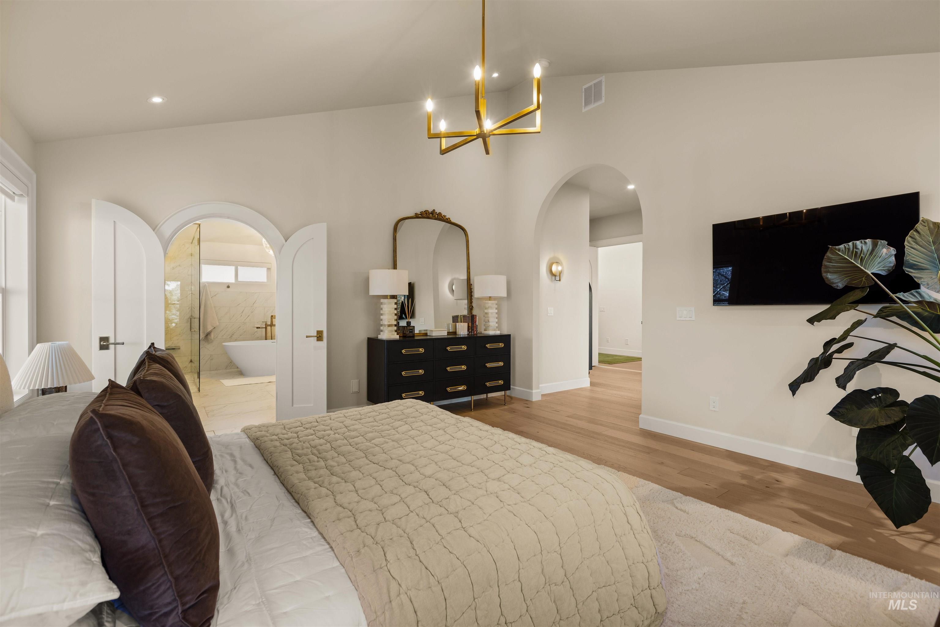 578 W Sly Fox, Meridian, Idaho 83646, 5 Bedrooms, 4 Bathrooms, Residential For Sale, Price $1,950,000,MLS 98976730