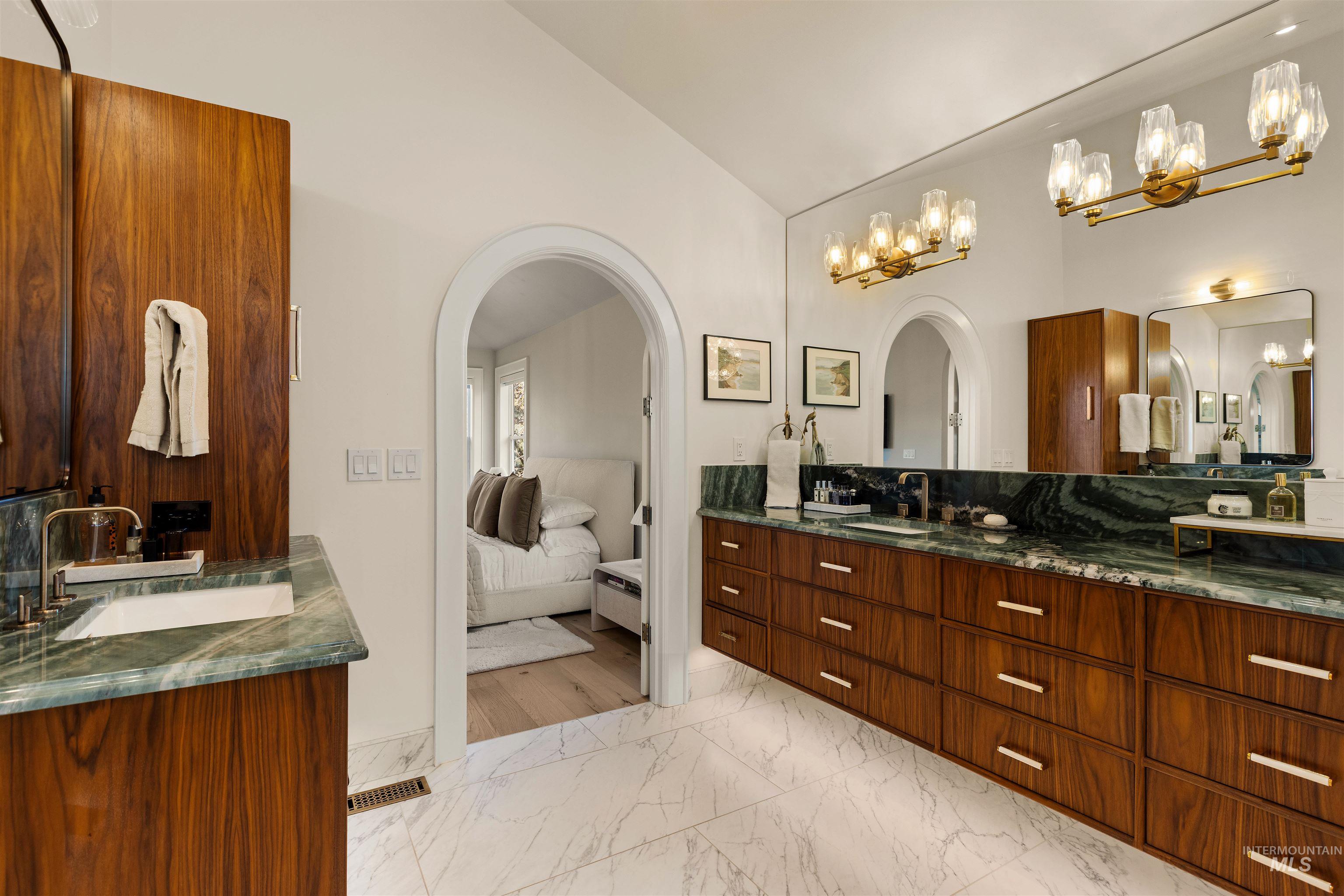 578 W Sly Fox, Meridian, Idaho 83646, 5 Bedrooms, 4 Bathrooms, Residential For Sale, Price $1,950,000,MLS 98976730