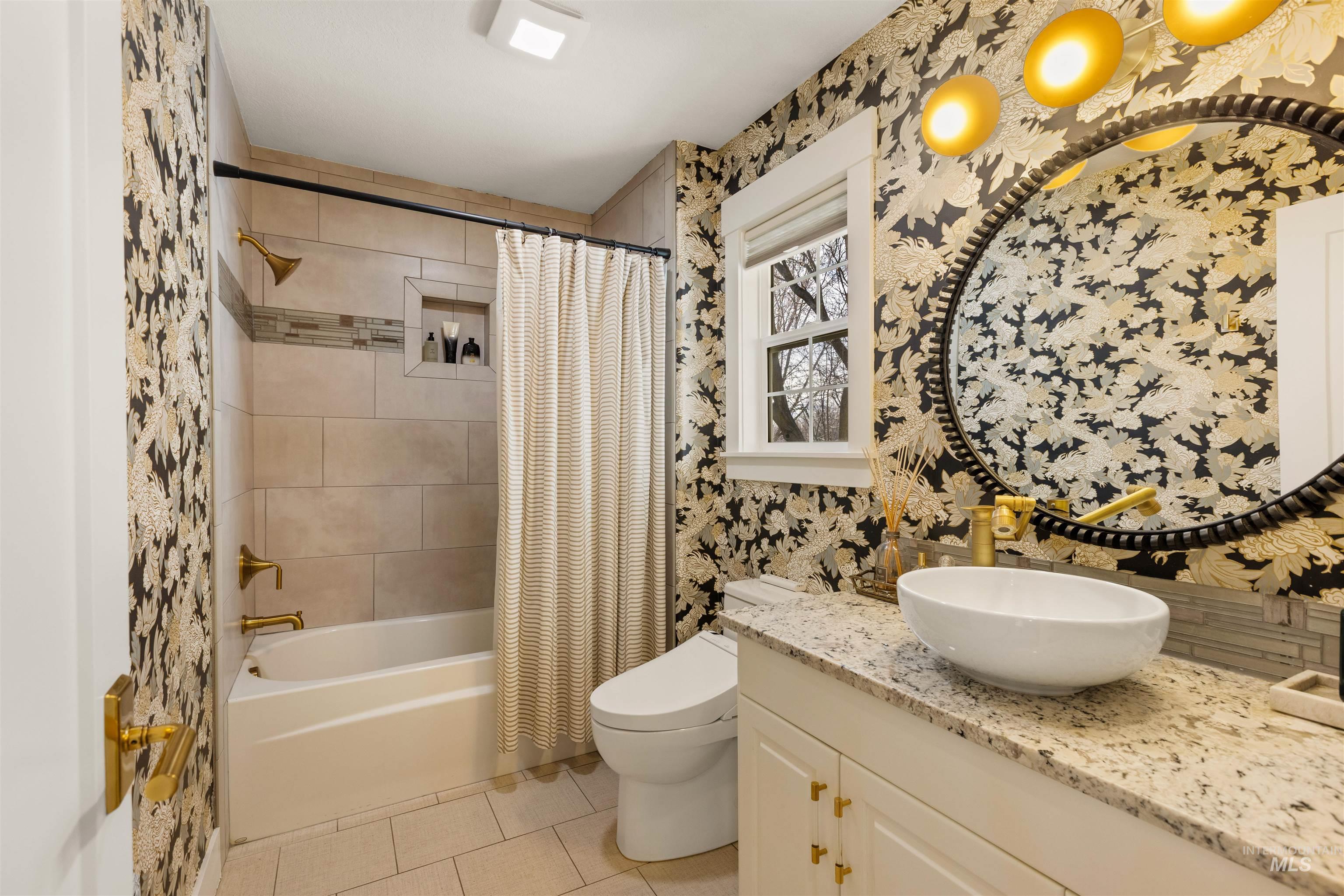 578 W Sly Fox, Meridian, Idaho 83646, 5 Bedrooms, 4 Bathrooms, Residential For Sale, Price $1,950,000,MLS 98976730