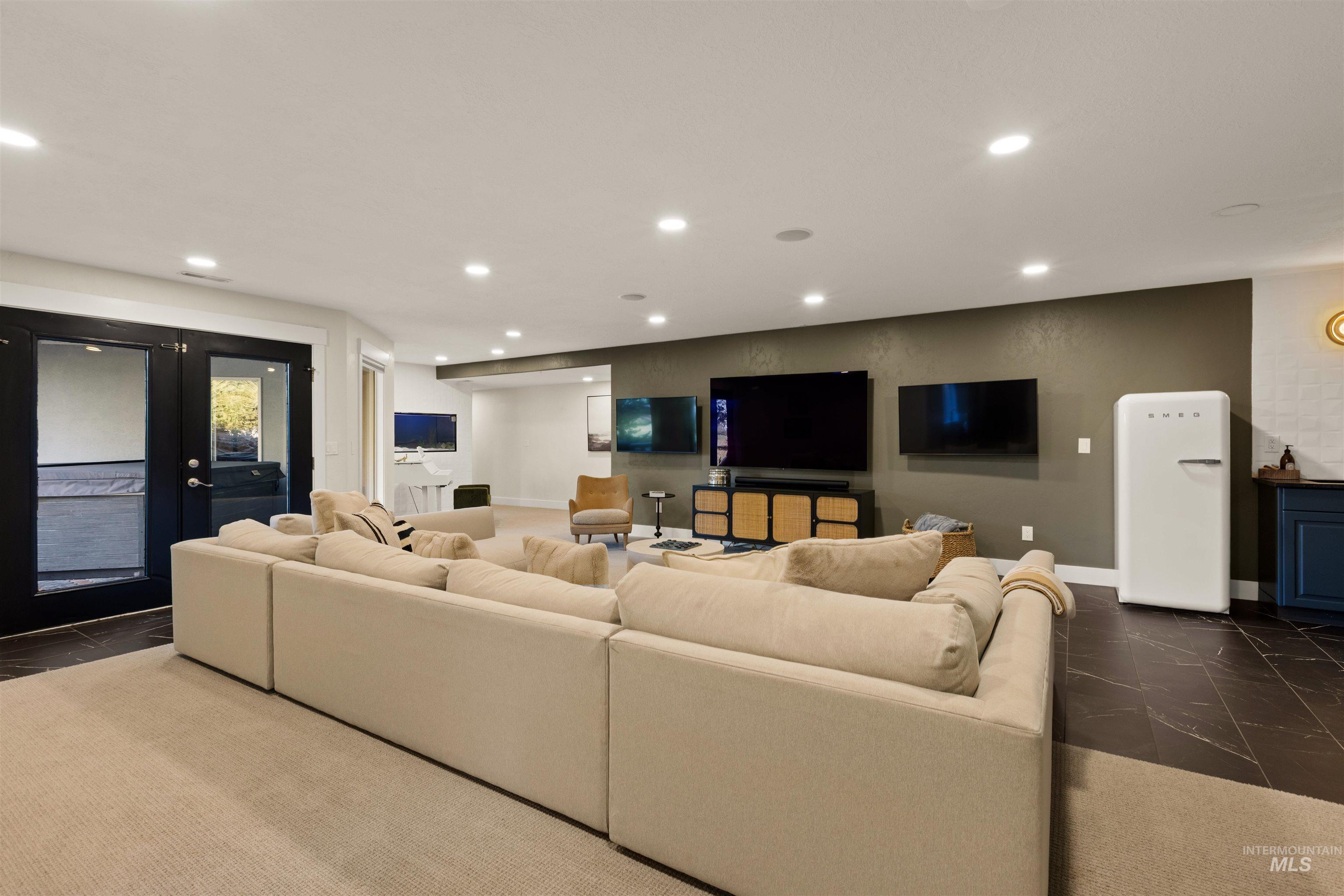 578 W Sly Fox, Meridian, Idaho 83646, 5 Bedrooms, 4 Bathrooms, Residential For Sale, Price $1,950,000,MLS 98976730