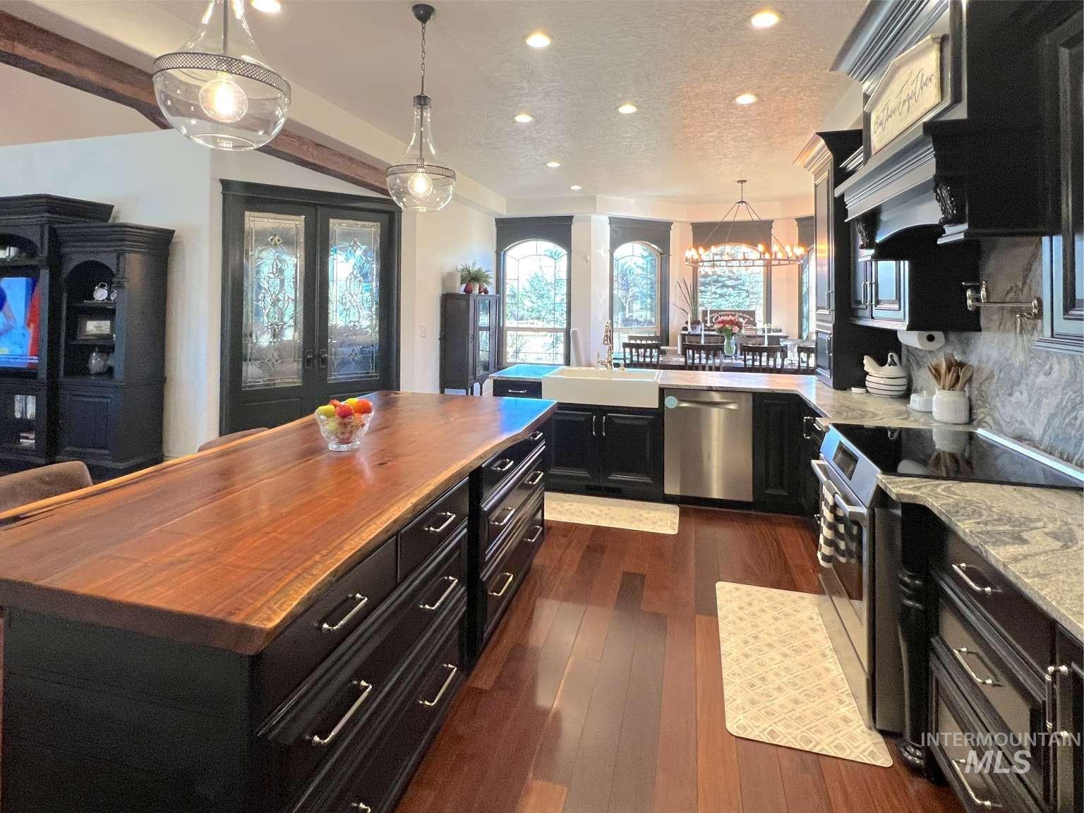 12343 Whitechapel Way, Nampa, Idaho 83686, 4 Bedrooms, 5 Bathrooms, Residential For Sale, Price $1,140,000, 98976731