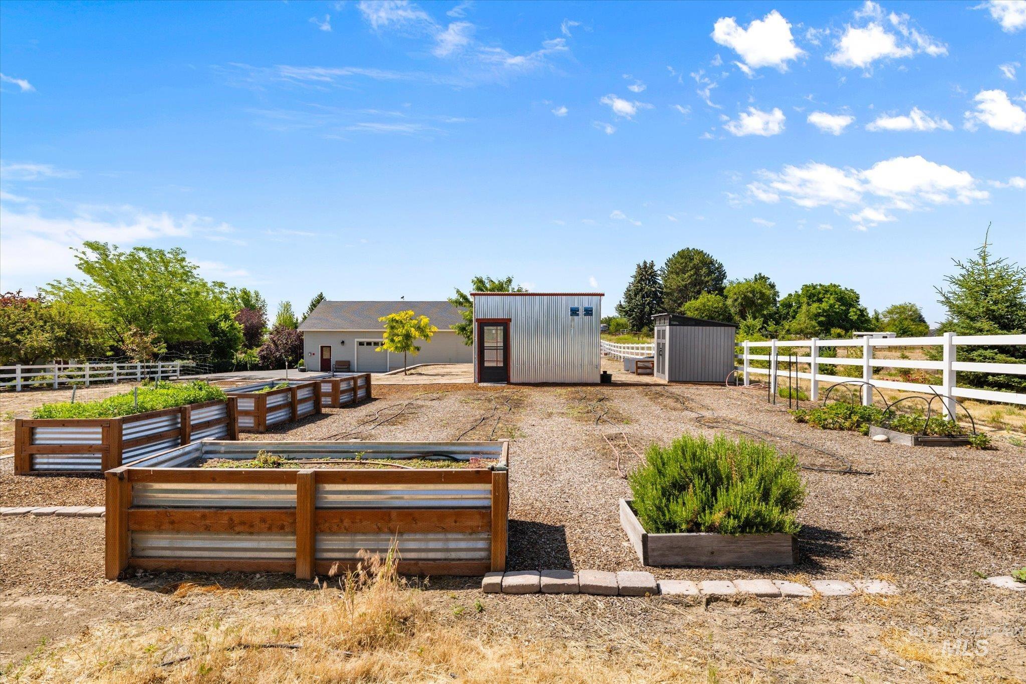 23363 Tundra Ct, Caldwell, Idaho 83607, 5 Bedrooms, 3.5 Bathrooms, Residential For Sale, Price $1,077,000, 98976733