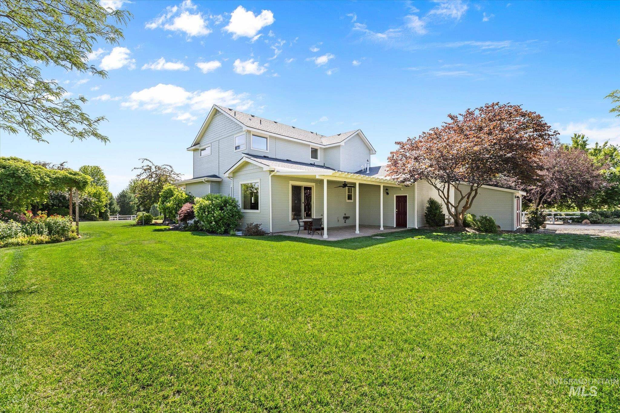 23363 Tundra Ct, Caldwell, Idaho 83607, 5 Bedrooms, 3.5 Bathrooms, Residential For Sale, Price $997,000,MLS 98976733
