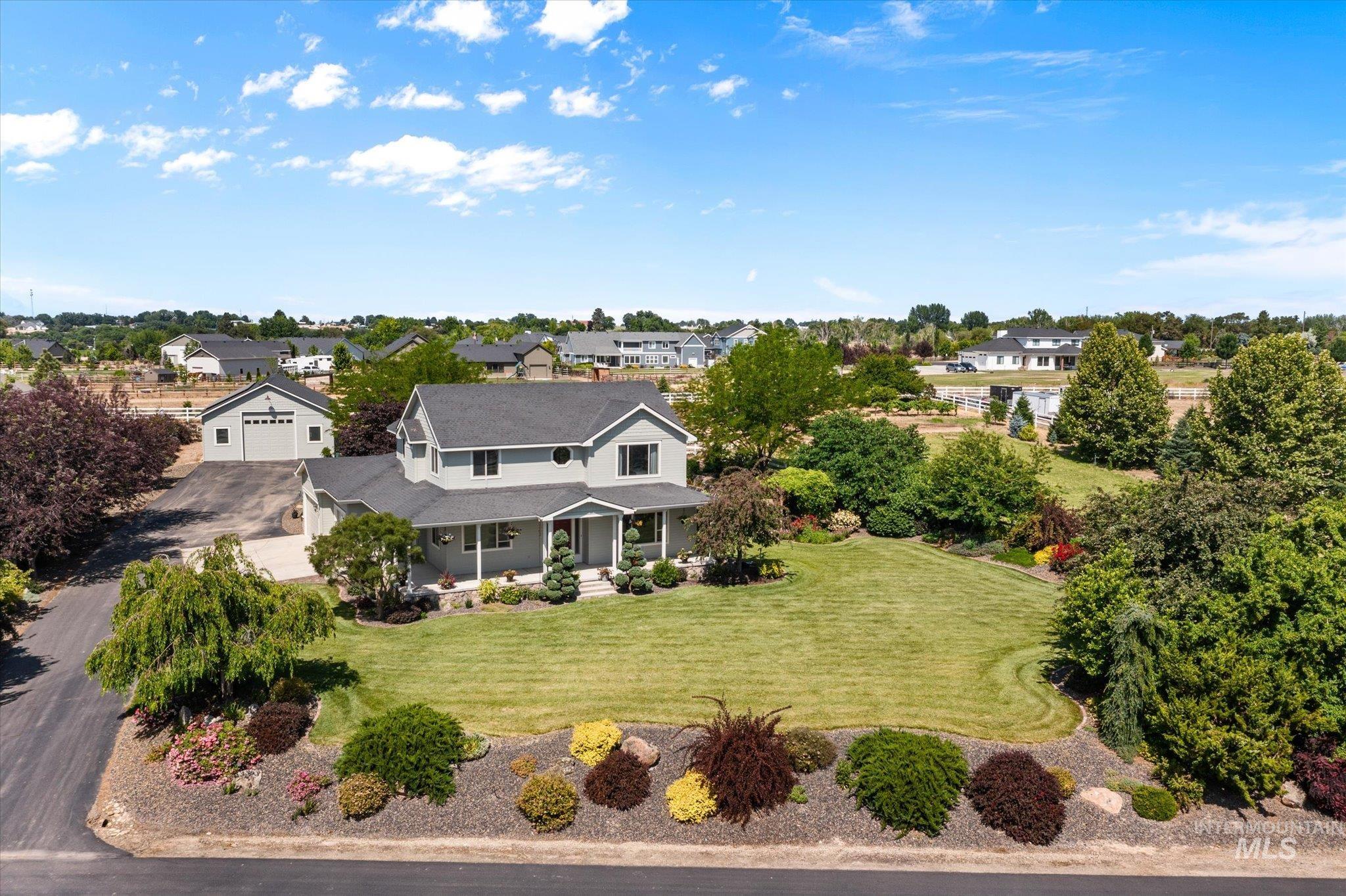 23363 Tundra Ct, Caldwell, Idaho 83607, 5 Bedrooms, 3.5 Bathrooms, Residential For Sale, Price $997,000,MLS 98976733