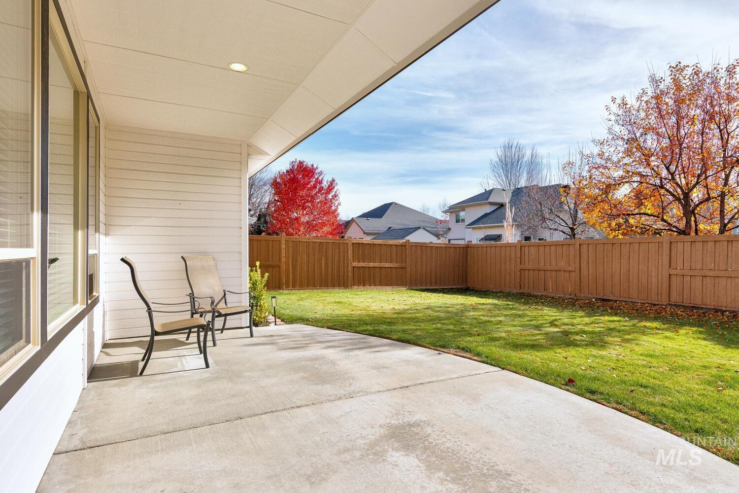 2191 W Ditch Creek Drive, Meridian, Idaho 83646, 3 Bedrooms, 2 Bathrooms, Residential For Sale, Price $669,900, 98976736