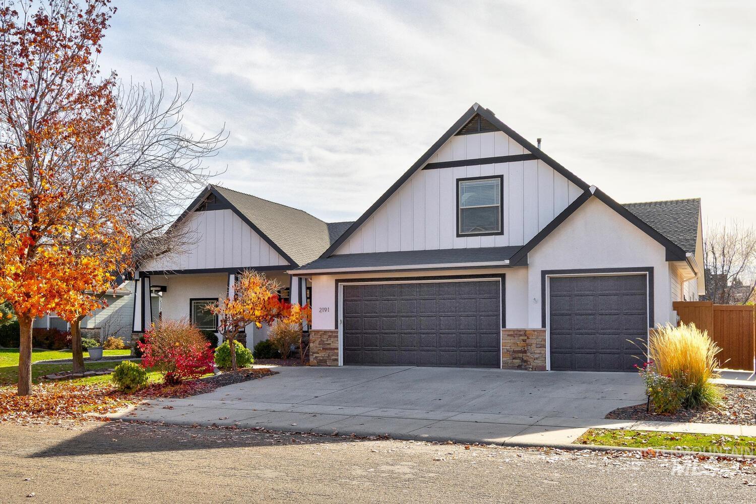 2191 W Ditch Creek Drive, Meridian, Idaho 83646, 3 Bedrooms, 2 Bathrooms, Residential For Sale, Price $669,900, 98976736