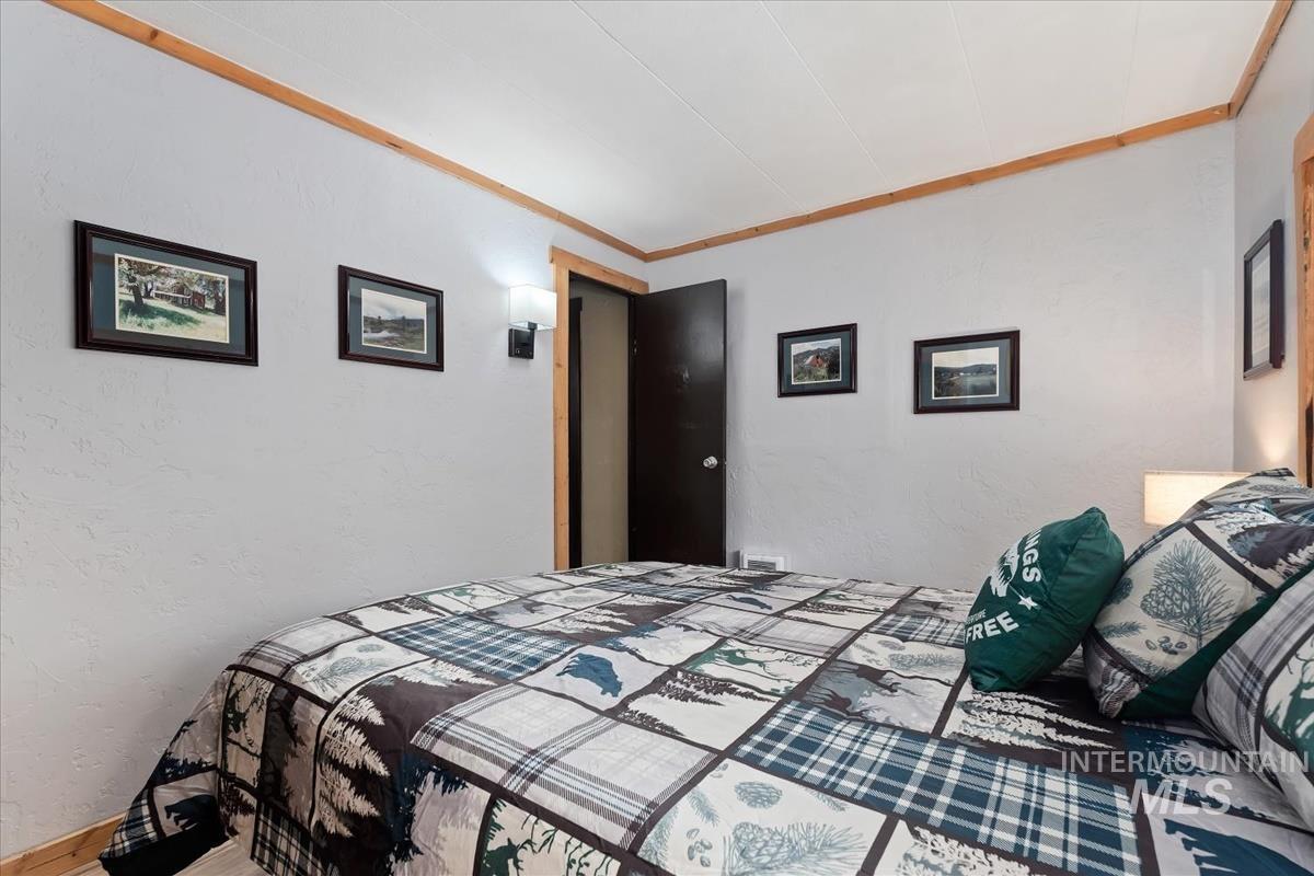 90 Messick Ln, Garden Valley, Idaho 83622-8112, 2 Bedrooms, 1 Bathroom, Residential For Sale, Price $189,500,MLS 98976737