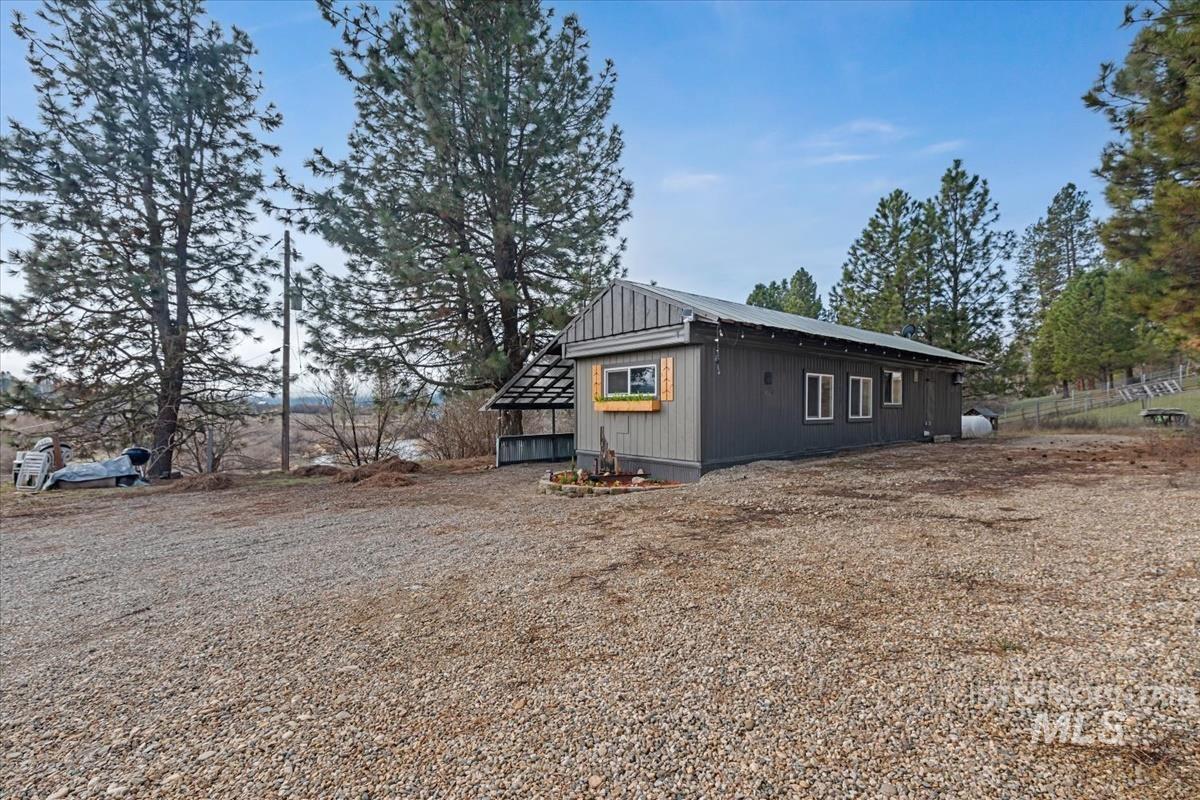 90 Messick Ln, Garden Valley, Idaho 83622-8112, 2 Bedrooms, 1 Bathroom, Residential For Sale, Price $189,500,MLS 98976737