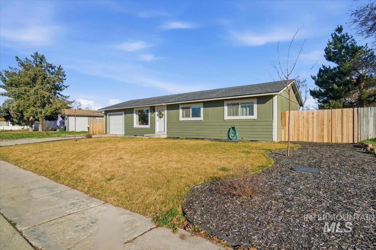 1436 Washington St, Meridian, Idaho 83642, 3 Bedrooms, 1 Bathroom, Residential For Sale, Price $350,000, 98976739
