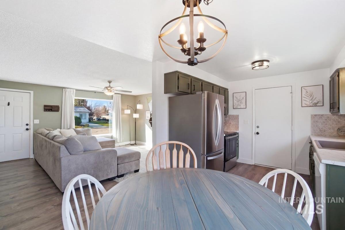 1436 Washington St, Meridian, Idaho 83642, 3 Bedrooms, 1 Bathroom, Residential For Sale, Price $350,000, 98976739