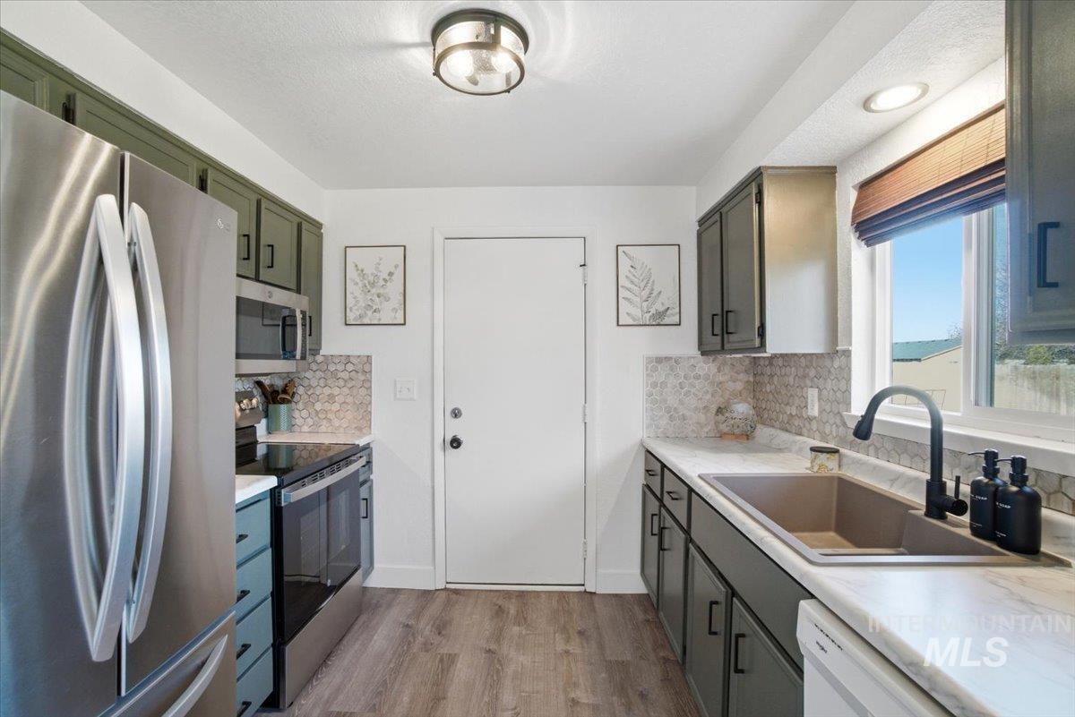 1436 Washington St, Meridian, Idaho 83642, 3 Bedrooms, 1 Bathroom, Residential For Sale, Price $350,000, 98976739