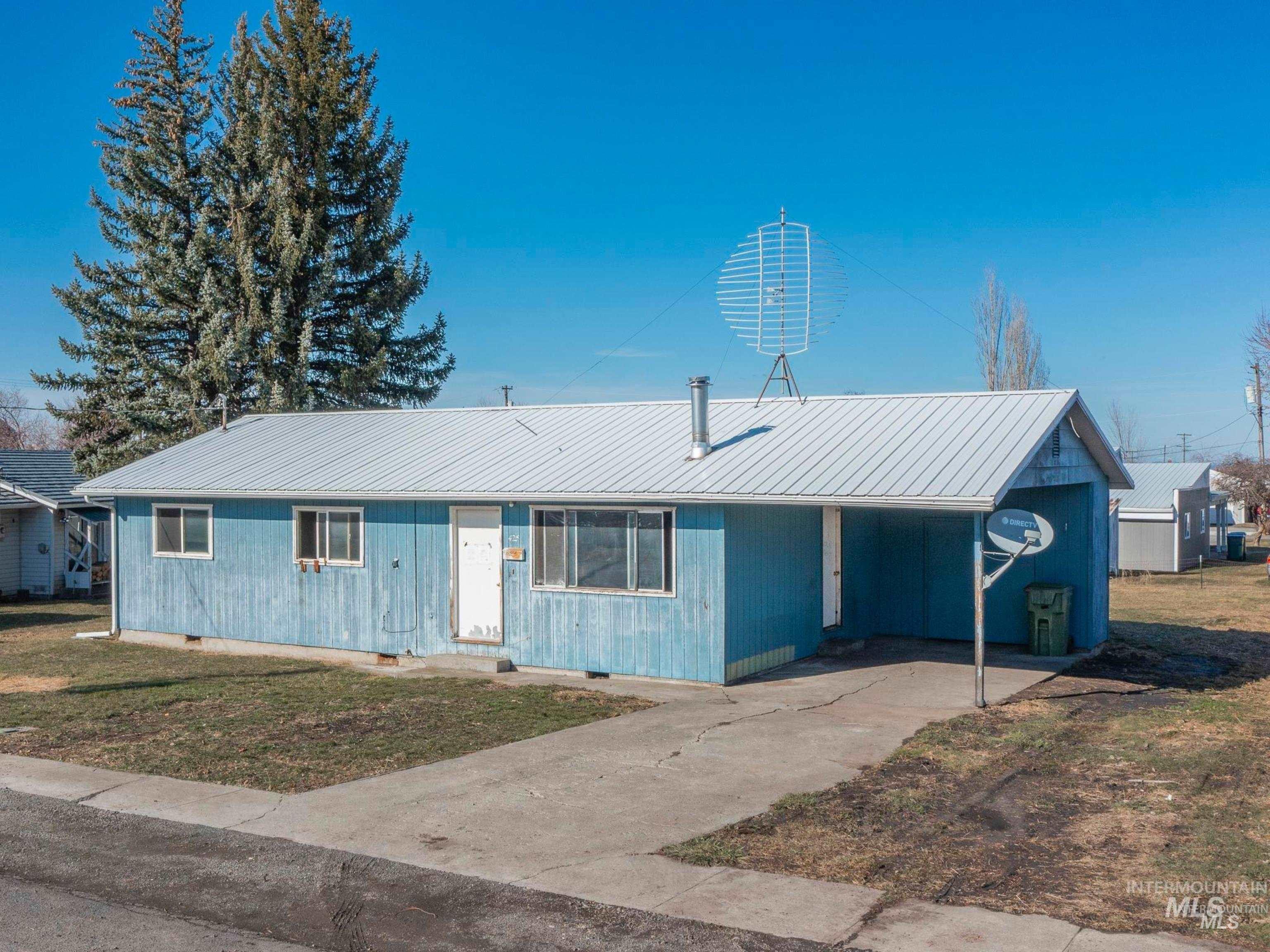 425 W N 5th St., Grangeville, Idaho 83530, 3 Bedrooms, 1 Bathroom, Residential For Sale, Price $165,000,MLS 98976740