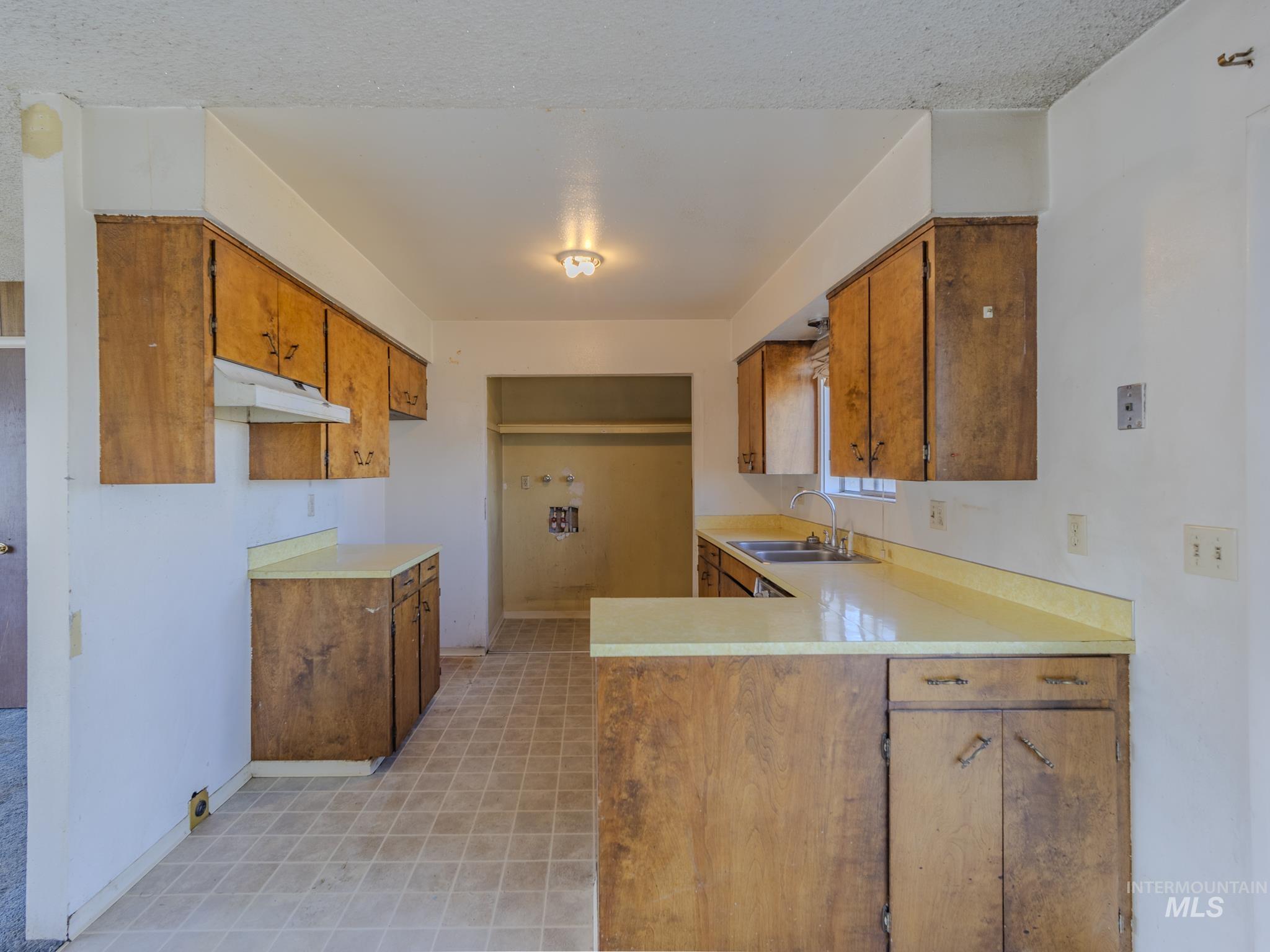 425 W N 5th St., Grangeville, Idaho 83530, 3 Bedrooms, 1 Bathroom, Residential For Sale, Price $165,000,MLS 98976740