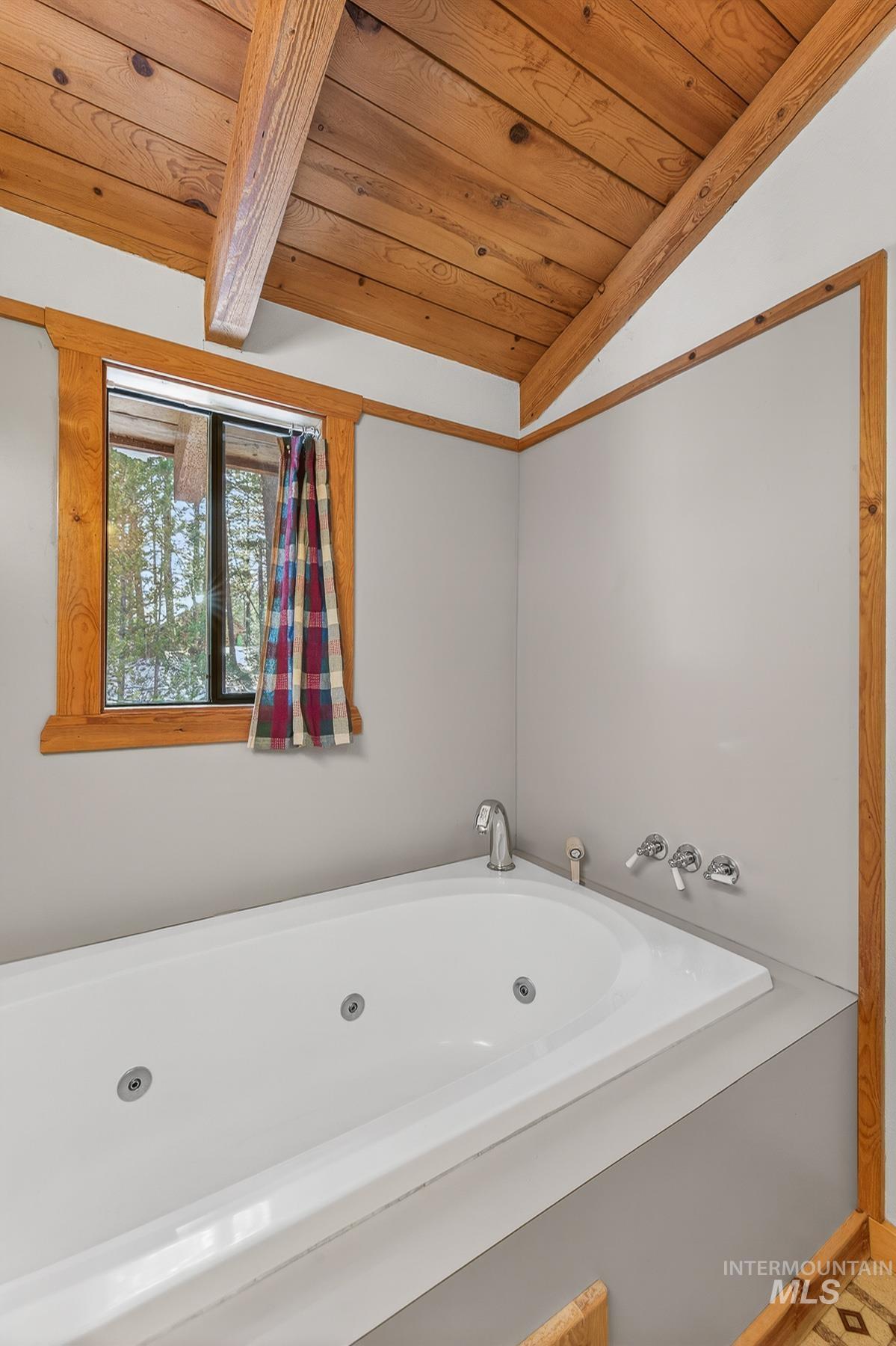 441 Allen Avenue, McCall, Idaho 83638-0000, 3 Bedrooms, 4 Bathrooms, Residential For Sale, Price $1,079,000,MLS 98976746