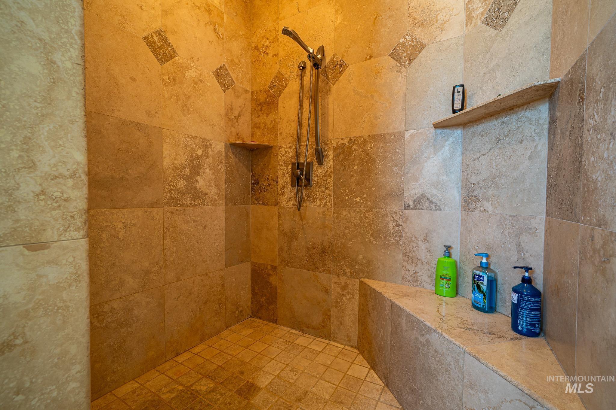 201 E South 10th Street, Grangeville, Idaho 83530, 3 Bedrooms, 2 Bathrooms, Residential For Sale, Price $522,500,MLS 98976748